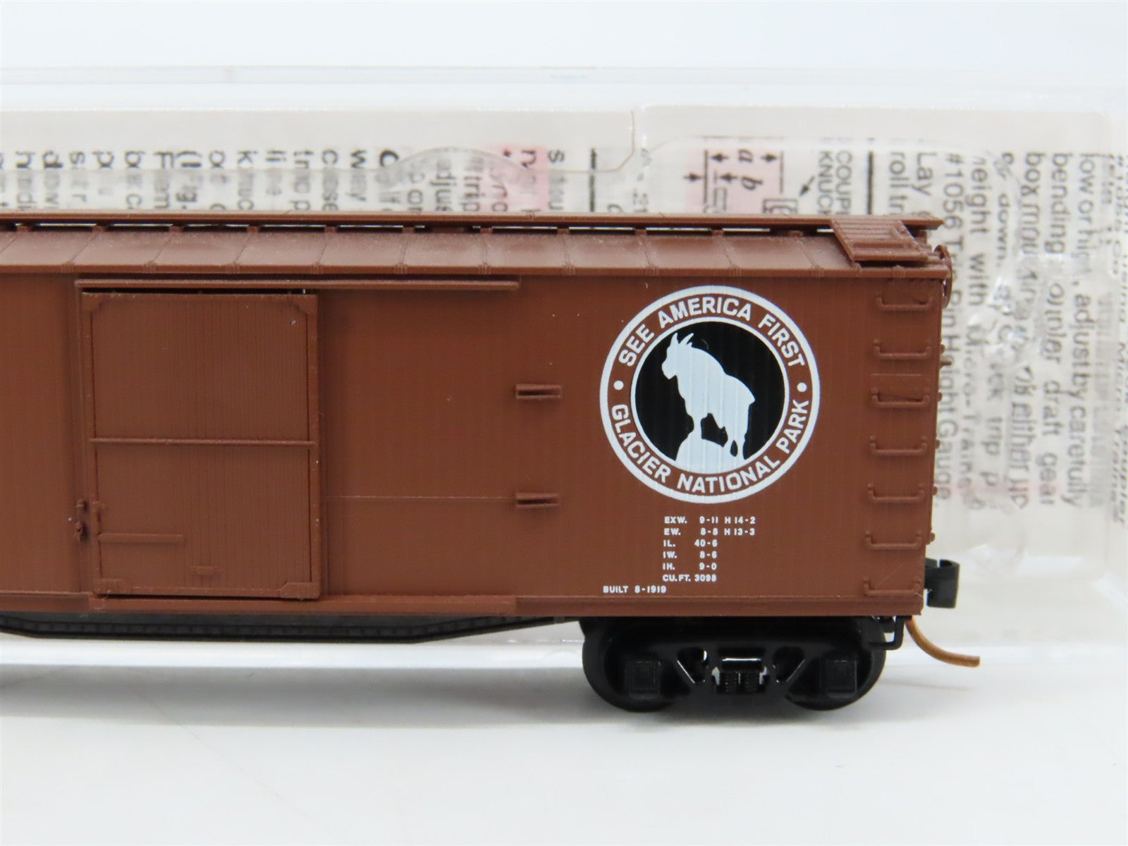 N Scale Micro-Trains MTL 38270 GN Great Northern 50' Box Car 24872 RTR