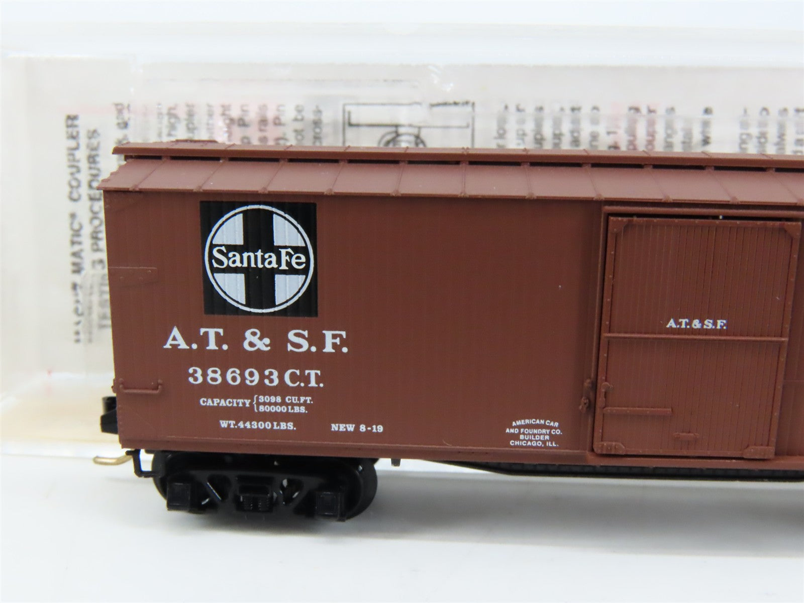 N Scale Micro-Trains MTL 39060 Santa Fe 40' Double-Sheathed Wood Box Car RTR
