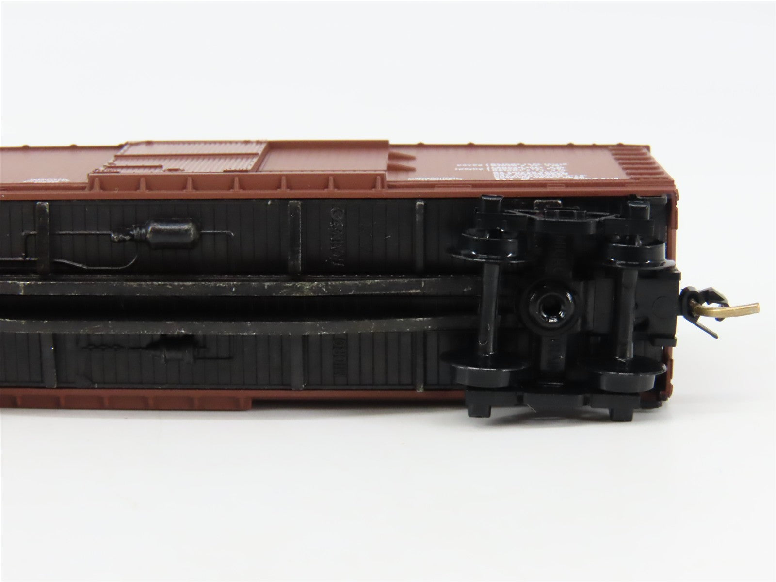 N Scale Micro-Trains MTL 39060 Santa Fe 40' Double-Sheathed Wood Box Car RTR