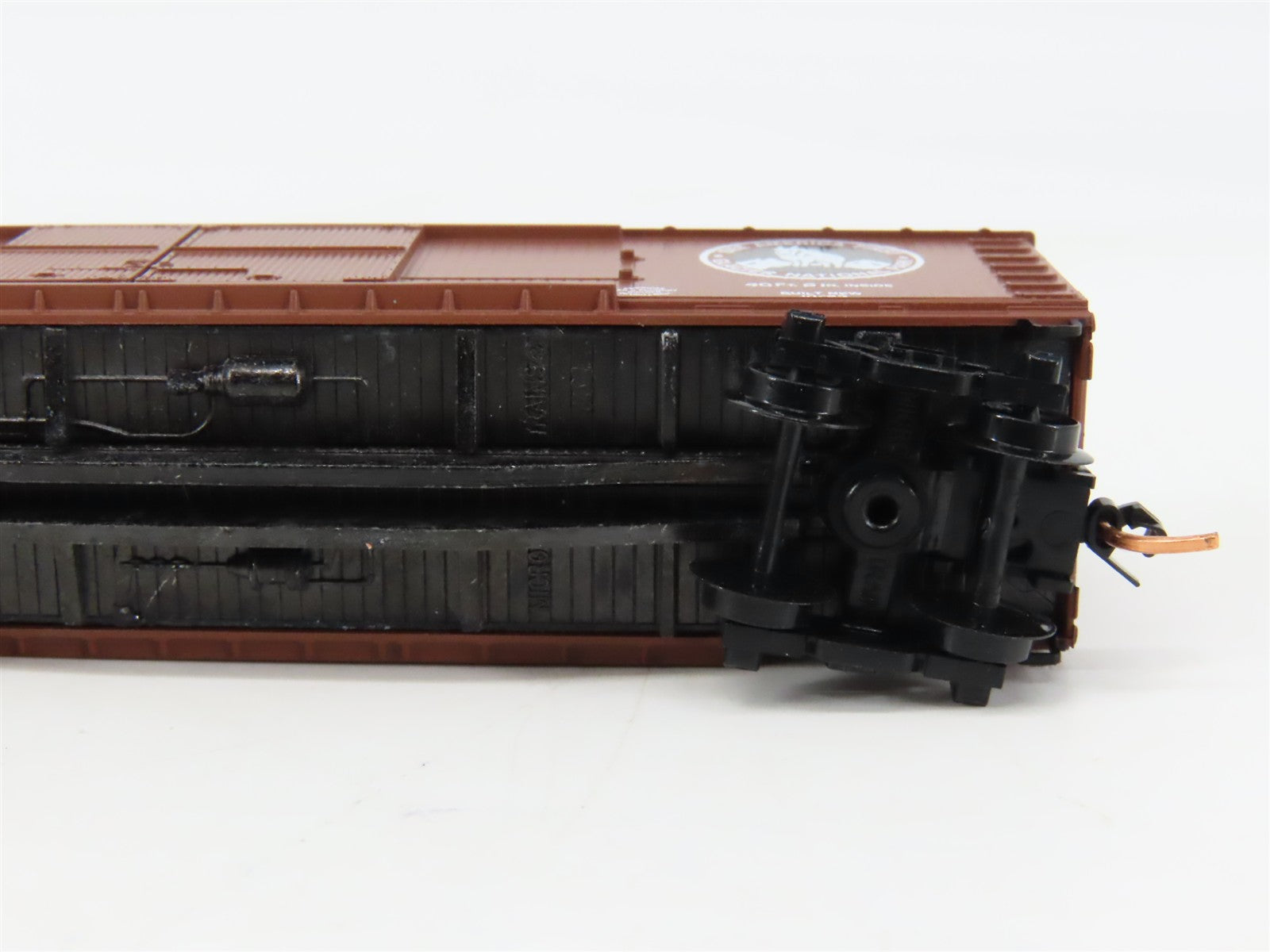 N Scale Micro-Trains MTL 41030 GN Great Northern 40' Box Car 38076 RTR