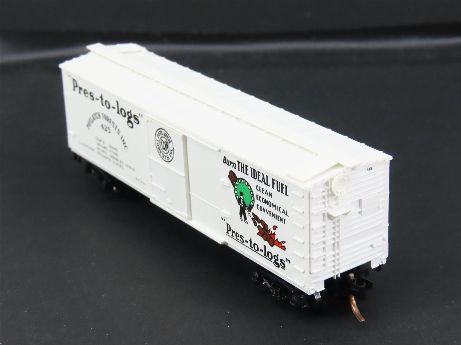 N Scale Micro-Trains MTL 42060 Potlatch Forests, Inc. 40' Box Car 425 RTR