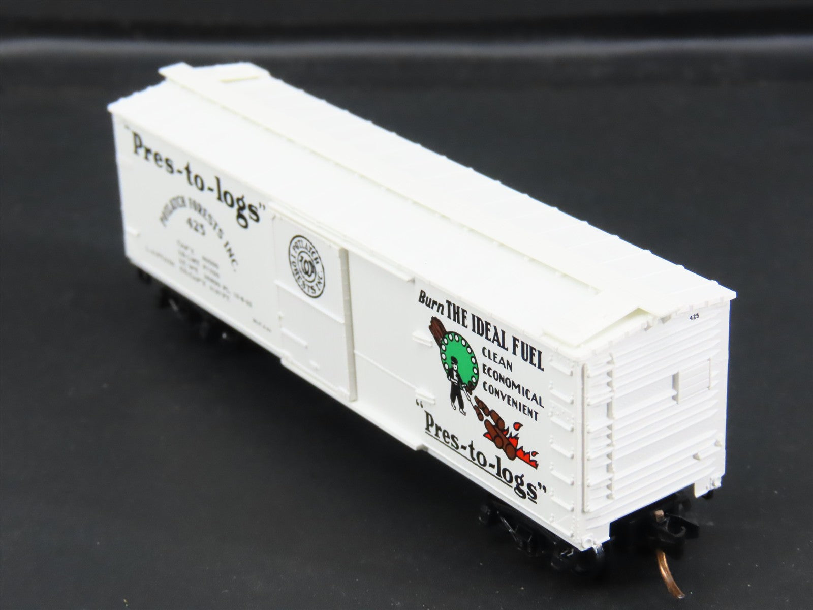 N Scale Micro-Trains MTL 42060 Potlatch Forests, Inc. 40' Box Car 425 RTR