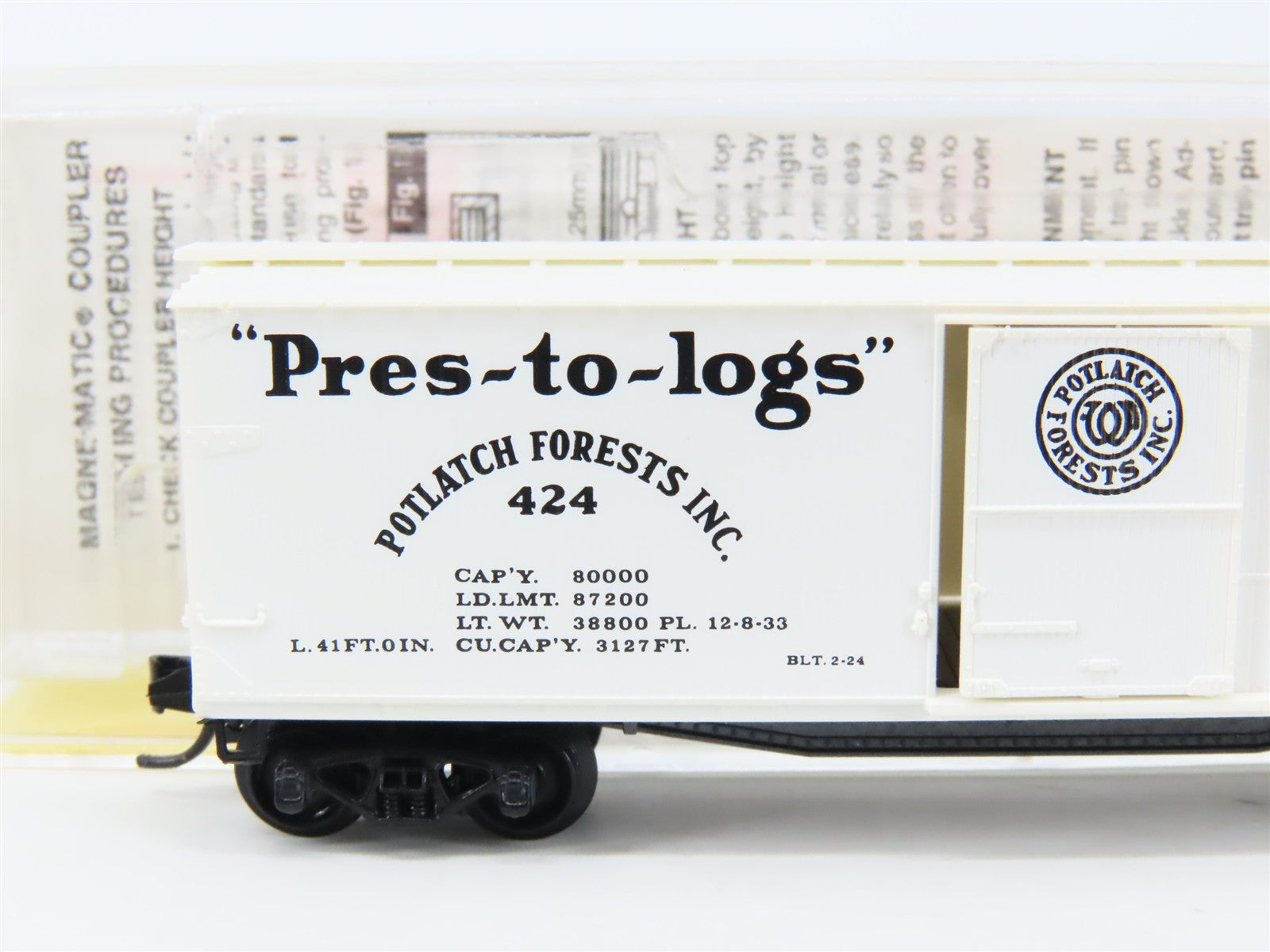 N Scale Micro-Trains MTL 42060 Potlatch Lumber Co. 40' Box Car 424 RTR