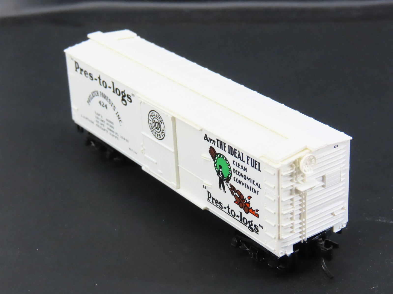 N Scale Micro-Trains MTL 42060 Potlatch Lumber Co. 40' Box Car 424 RTR