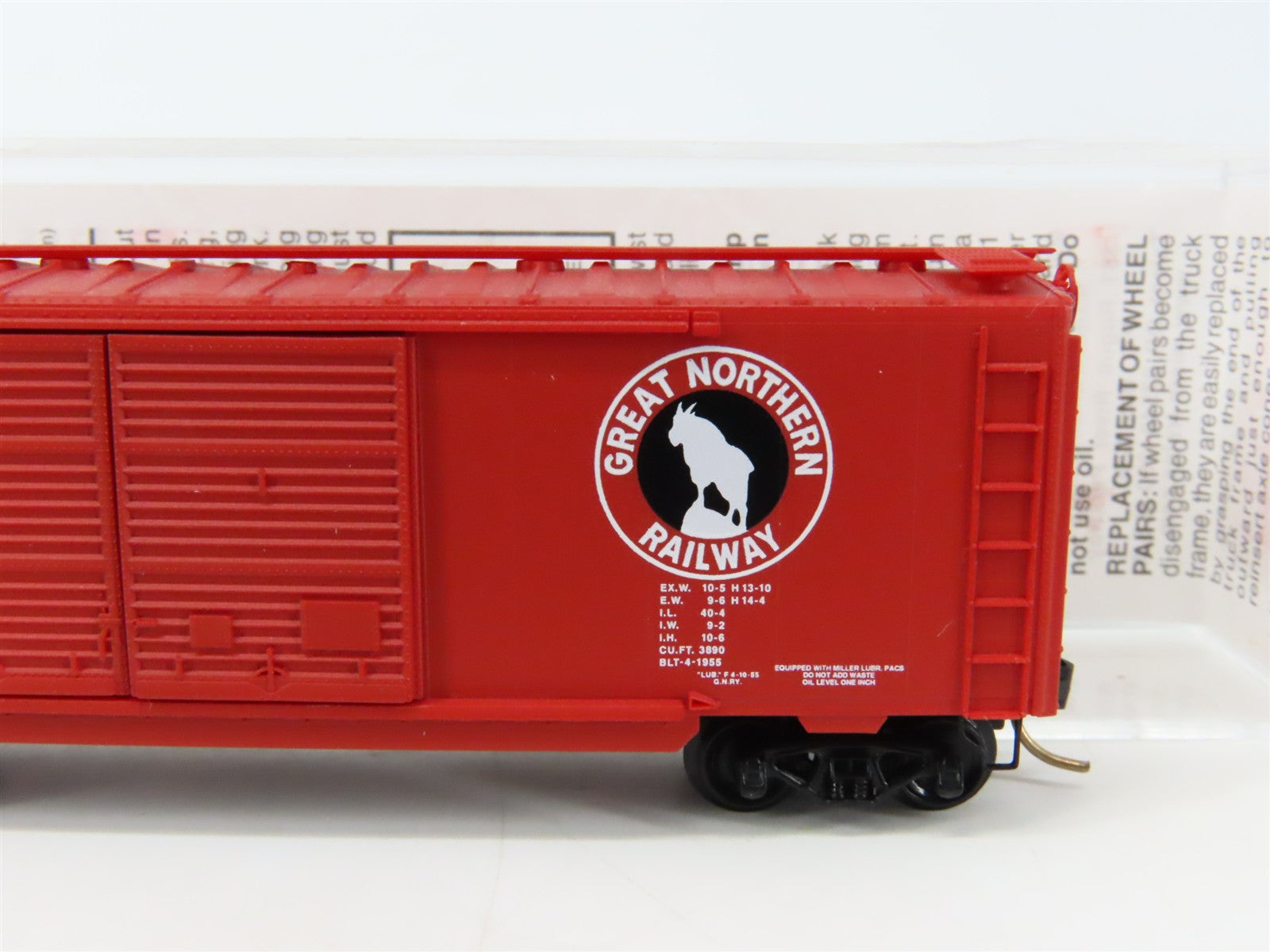 N Scale Micro-Trains MTL 42080 GN Great Northern 40' Box Car 3270 RTR