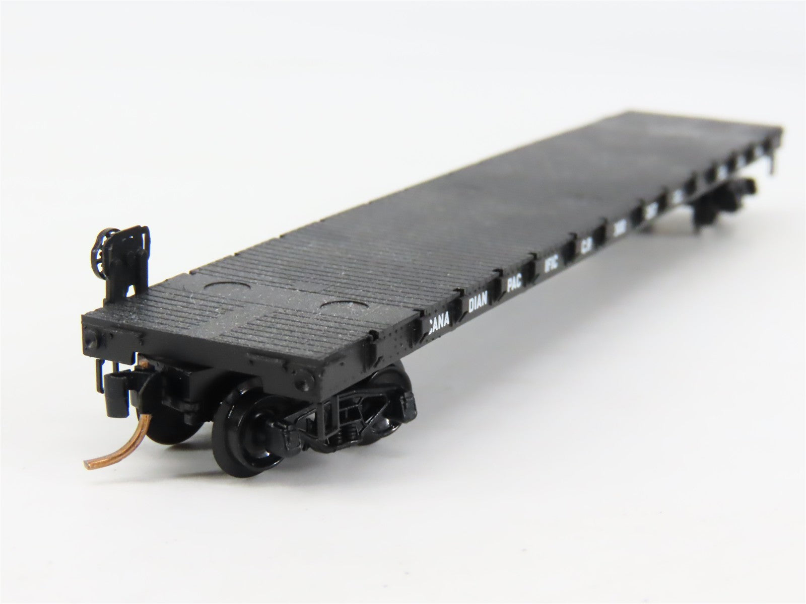 N Scale Micro-Trains MTL 44040 CP Canadian Pacific 50' Flat Car 300057 RTR