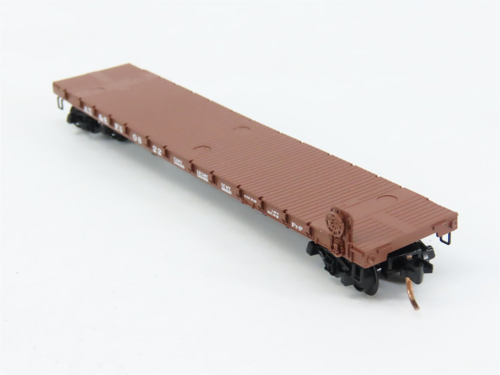 N Scale Micro-Trains MTL 44060 ATSF Santa Fe 50' Straight Side Flat Car #90822