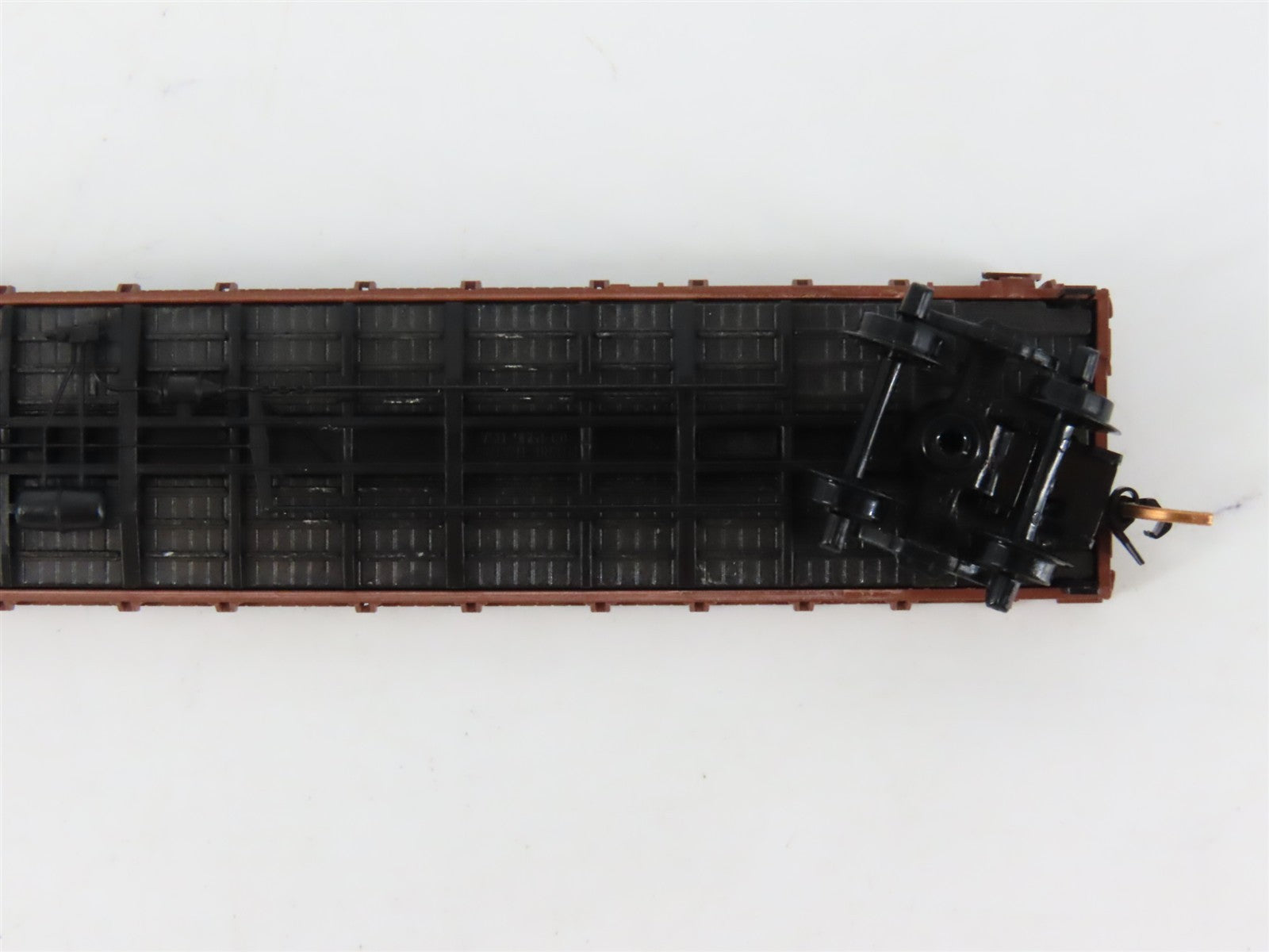 N Scale Micro-Trains MTL 44060 ATSF Santa Fe 50' Straight Side Flat Car #90822