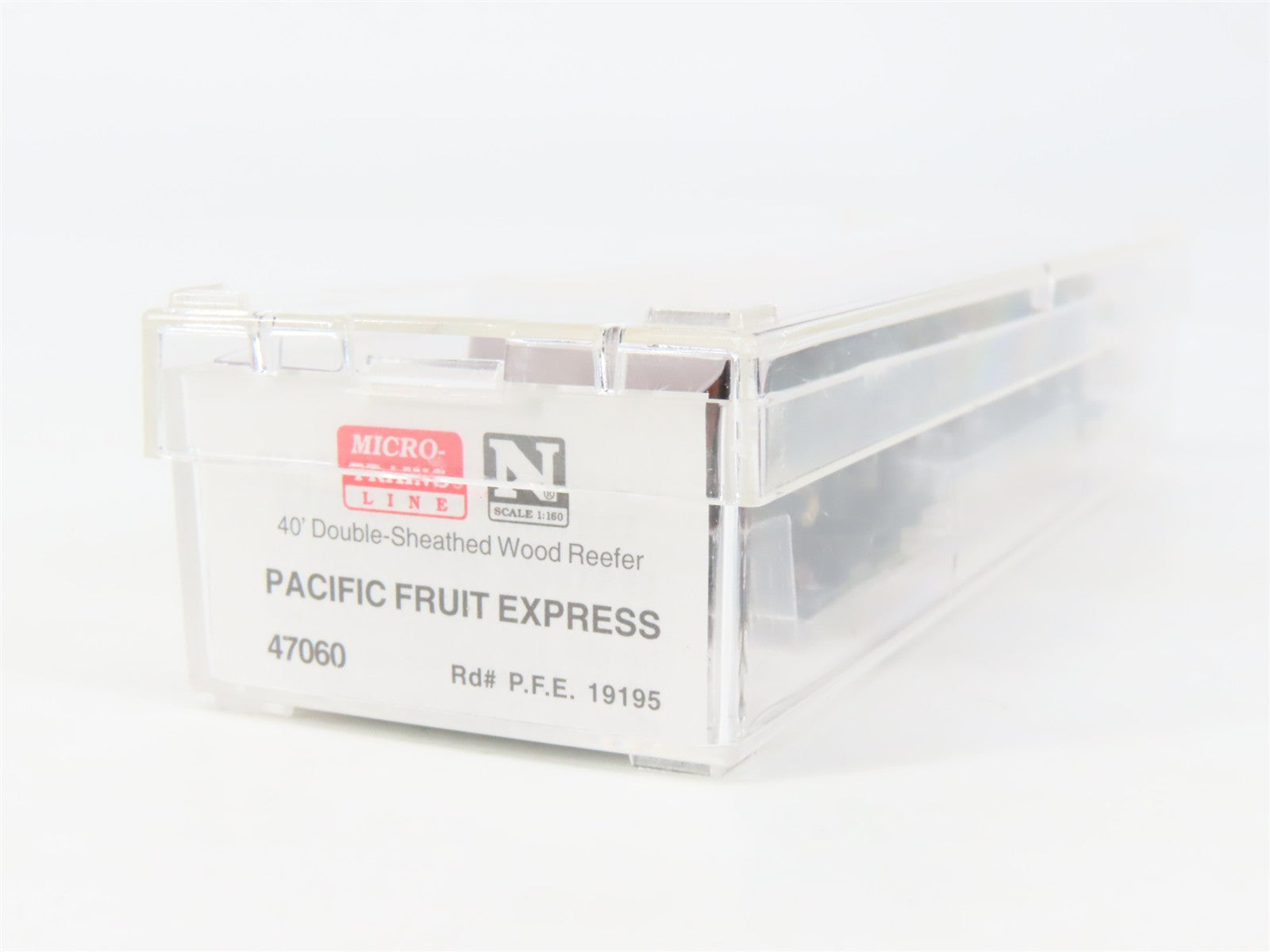 N Scale Micro-Trains MTL 47060 PFE Pacific Fruit Express 40' Reefer 19859 RTR