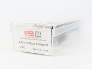 N Scale Micro-Trains MTL 47060 PFE Pacific Fruit Express 40' Reefer 19859 RTR