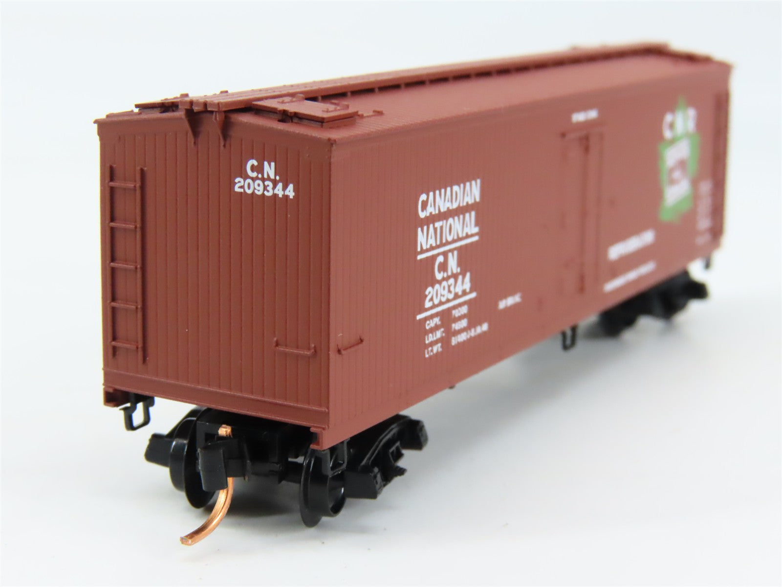 N Scale Micro-Trains MTL 47200 CN Canadian National 40' Reefer 209344 RTR