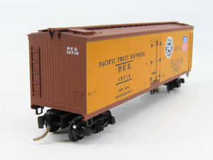 N Scale Micro-Trains MTL 47060 PFE Pacific Fruit Express 40' Reefer 19716 RTR