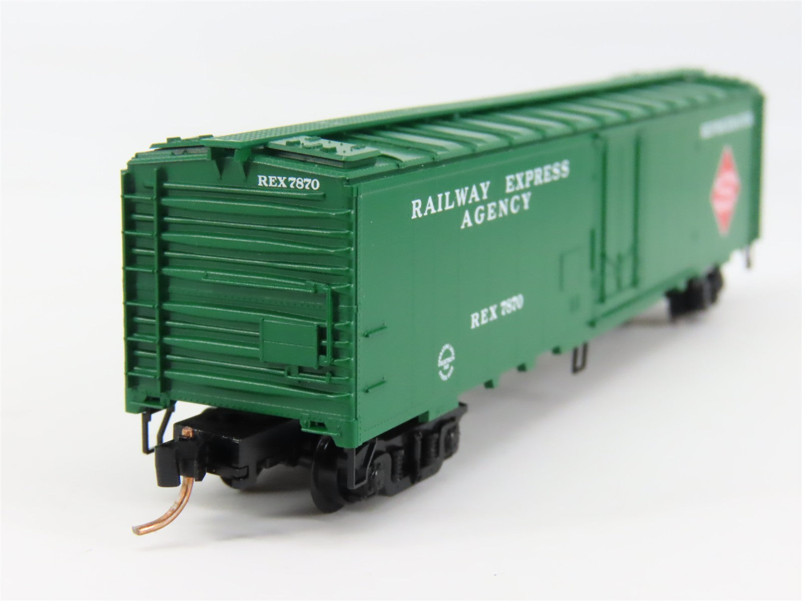 N Scale Micro-Trains MTL 52010 REX Railway Express Agency 52' Express Reefer RTR