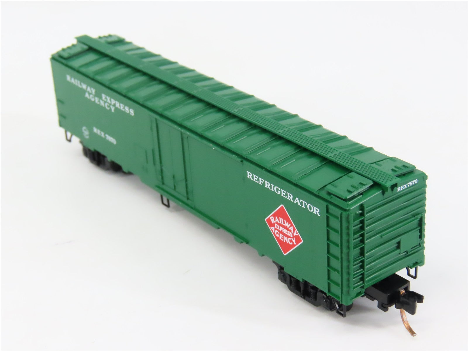 N Scale Micro-Trains MTL 52010 REX Railway Express Agency 52' Express Reefer RTR