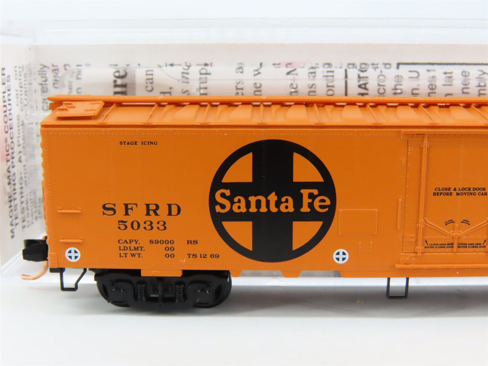 N Scale Micro-Trains MTL 52050 SFRD Santa Fe 52' Express Reefer 5033 RTR