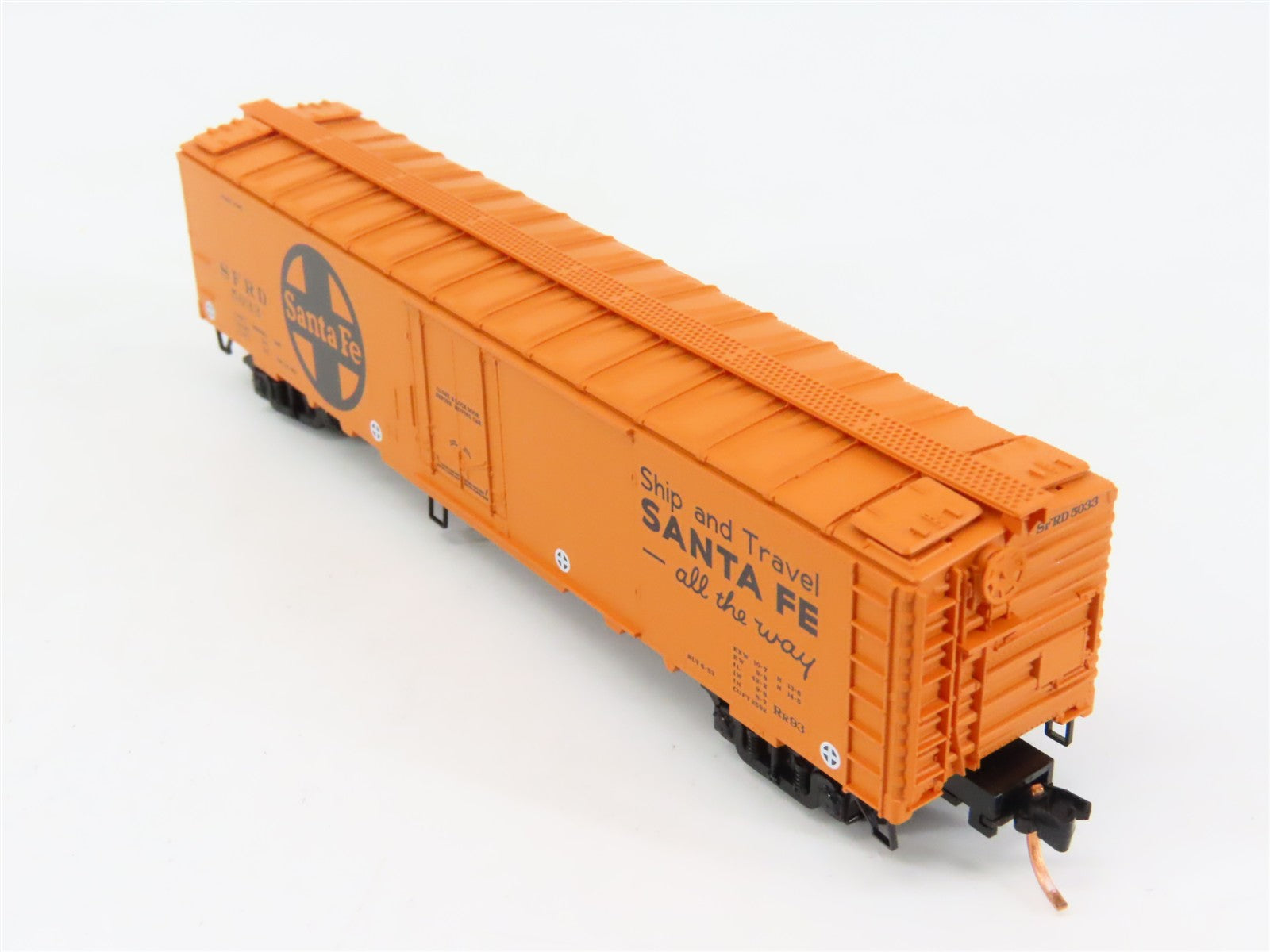 N Scale Micro-Trains MTL 52050 SFRD Santa Fe 52' Express Reefer 5033 RTR
