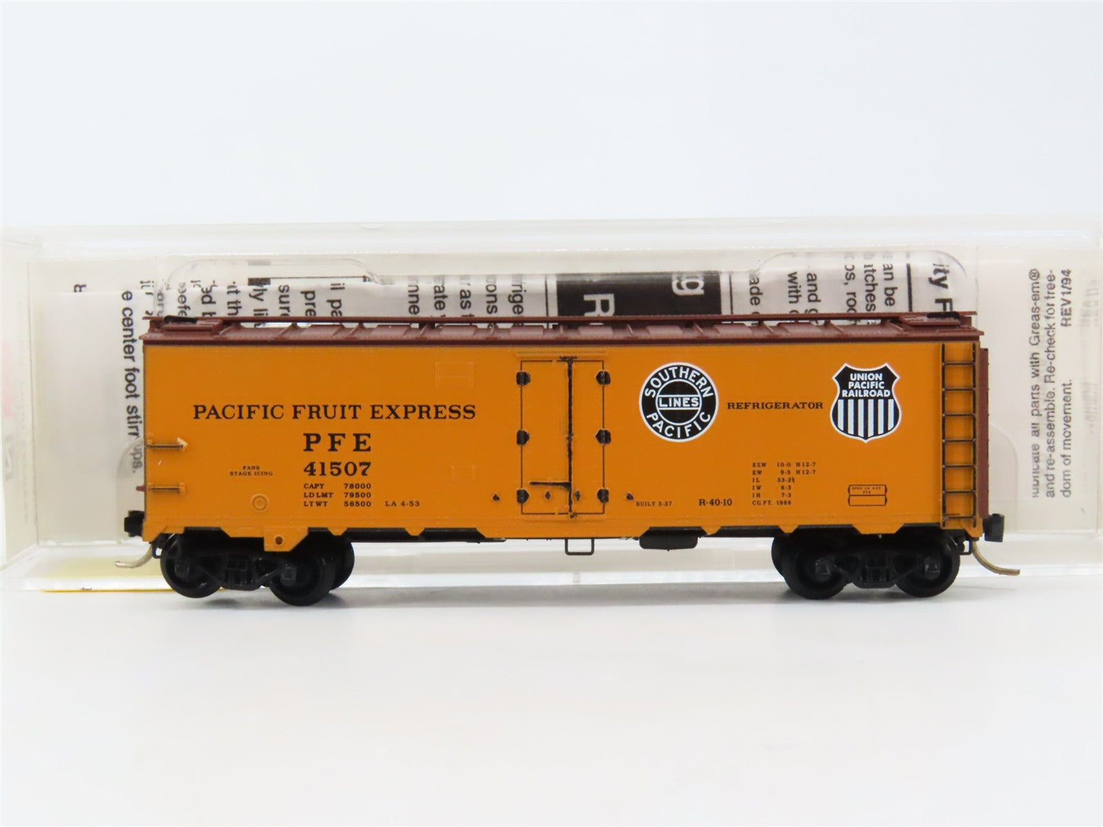 N Scale Micro-Trains MTL 59520 PFE Pacific Fruit Express 40' Reefer 41507 RTR