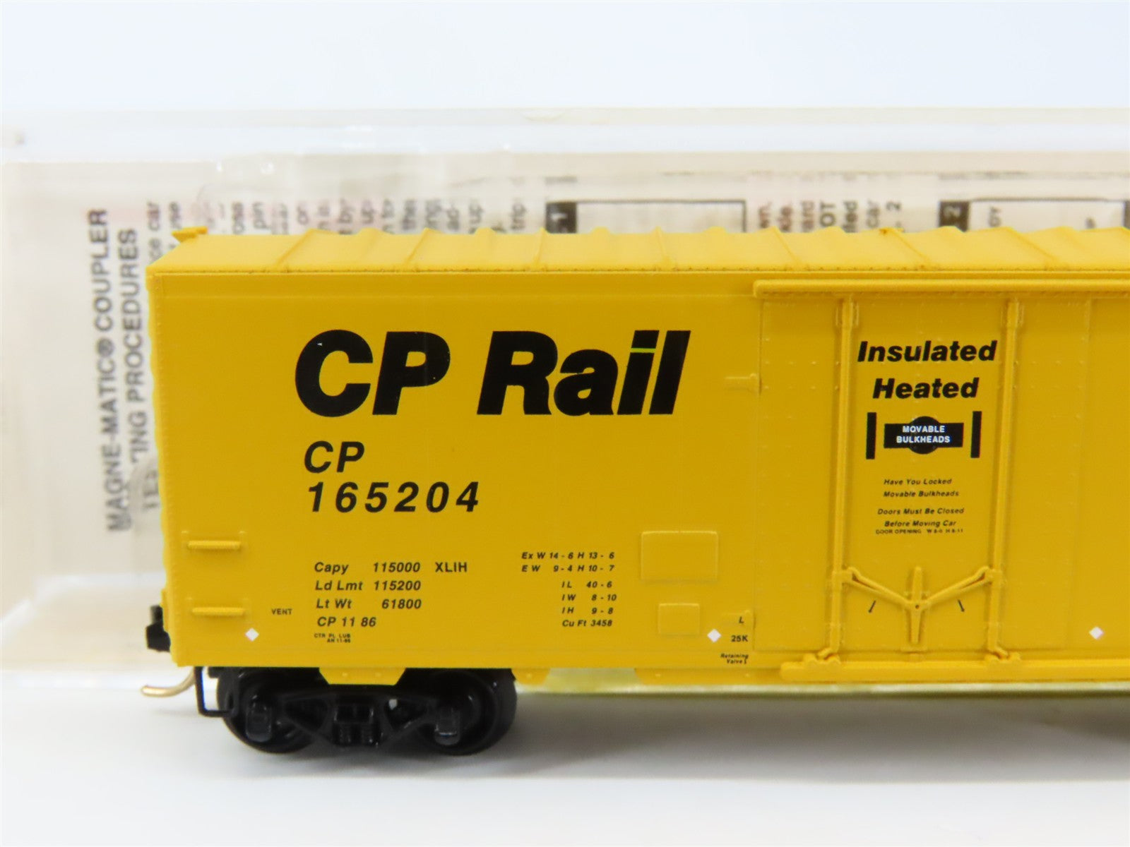 N Scale Micro-Trains MTL 74010 CP Canadian Pacific 40' Plug Door Box Car RTR