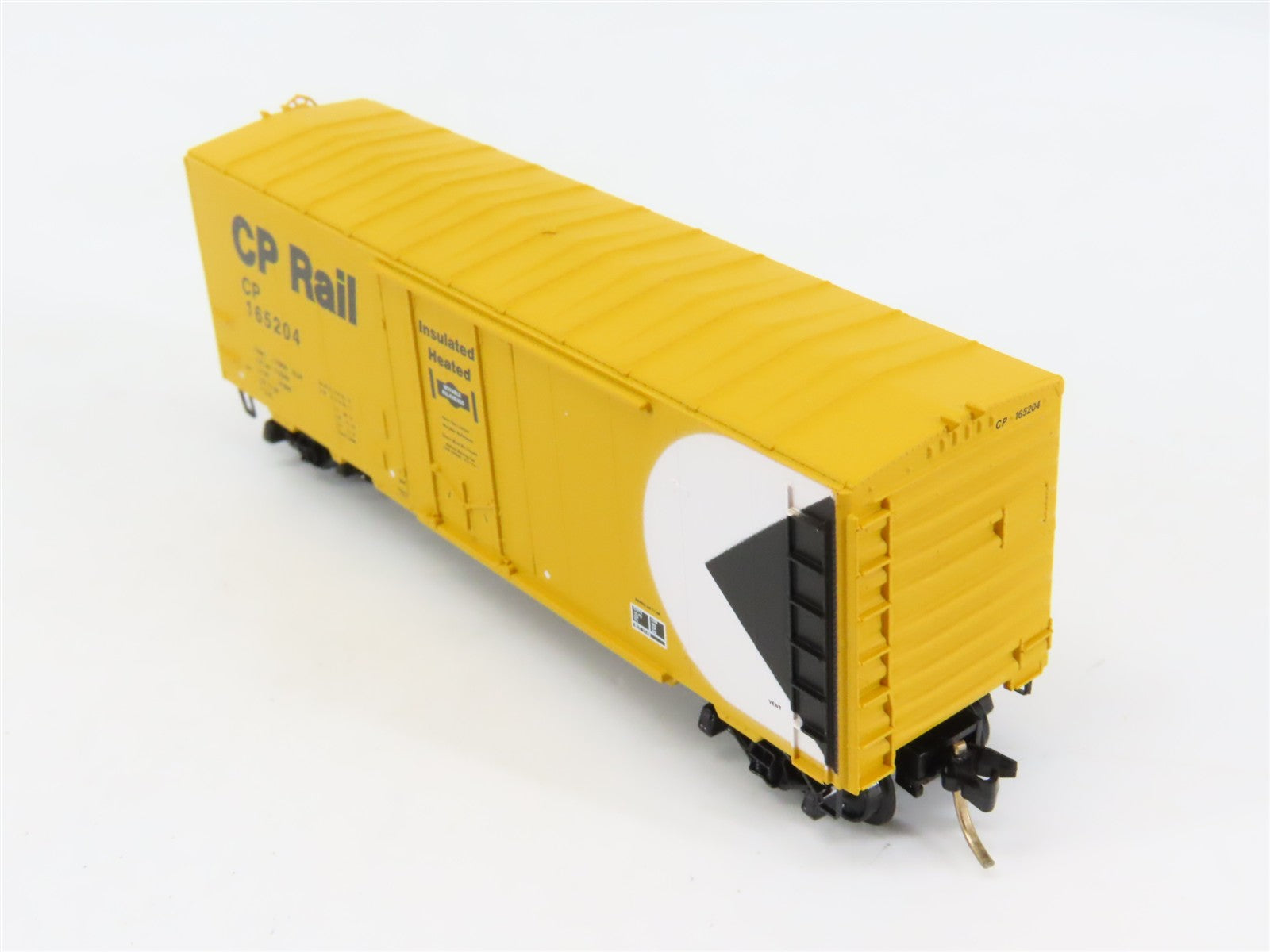 N Scale Micro-Trains MTL 74010 CP Canadian Pacific 40' Plug Door Box Car RTR
