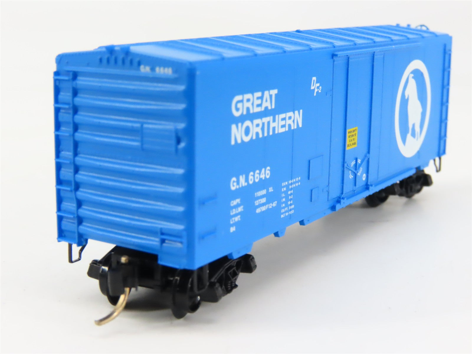 N Scale Micro-Trains MTL 74030 GN Great Northern 40' Box Car 6646 RTR