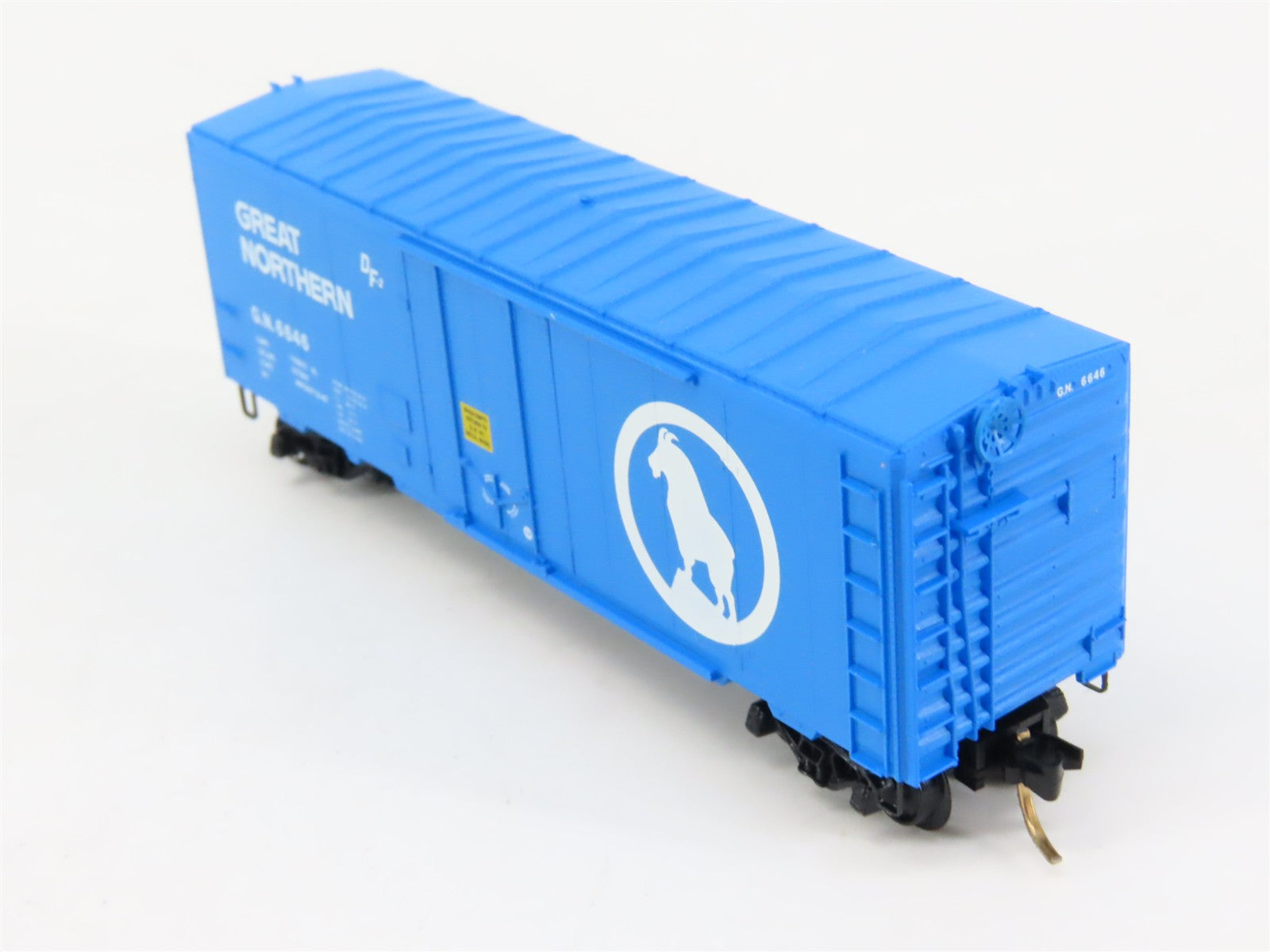 N Scale Micro-Trains MTL 74030 GN Great Northern 40' Box Car 6646 RTR