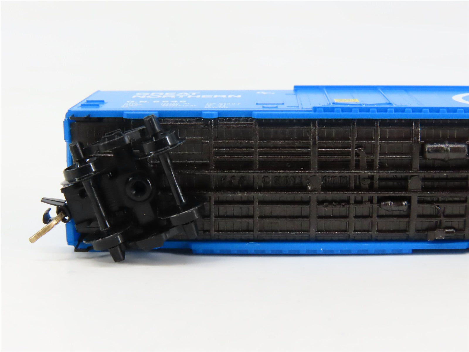 N Scale Micro-Trains MTL 74030 GN Great Northern 40' Box Car 6646 RTR