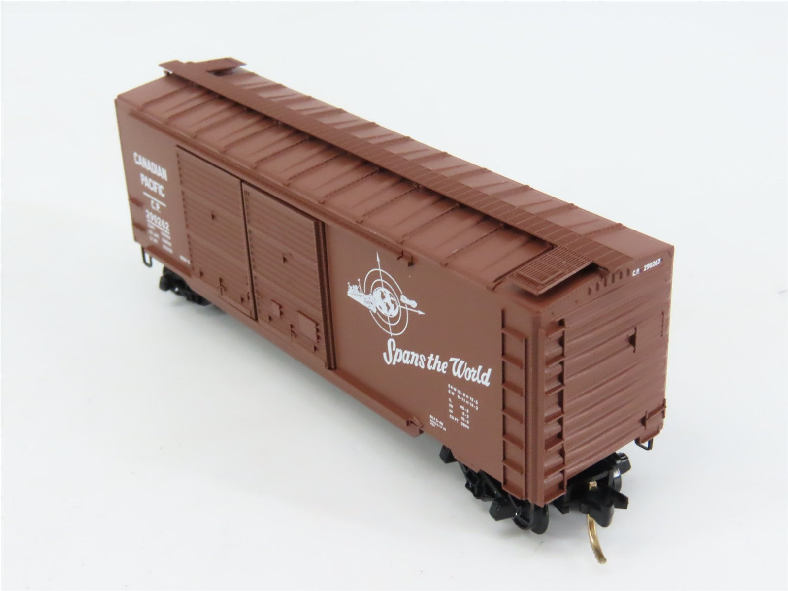 N Scale Micro-Trains MTL 23140 C.P. Canadian Pacific 40' Box Car 290262 RTR