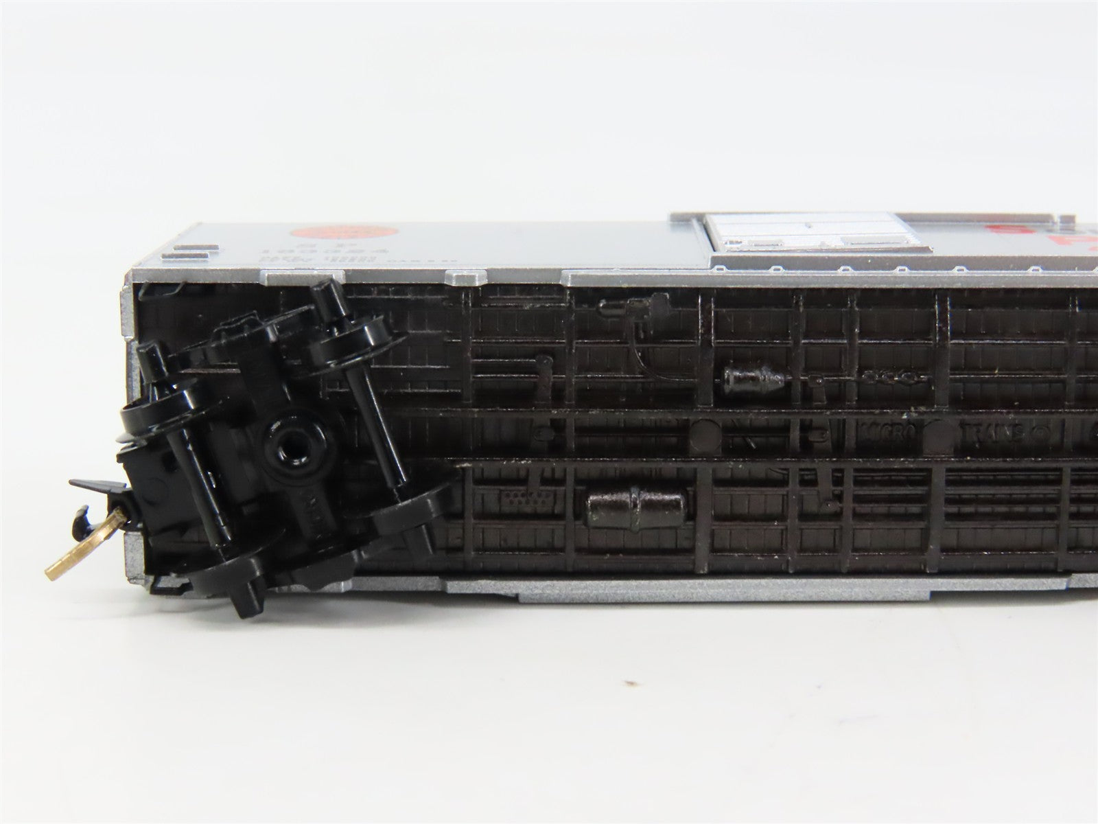 N Scale Micro-Trains MTL 20090 SP Southern Pacific 40' Box Car 163324 RTR