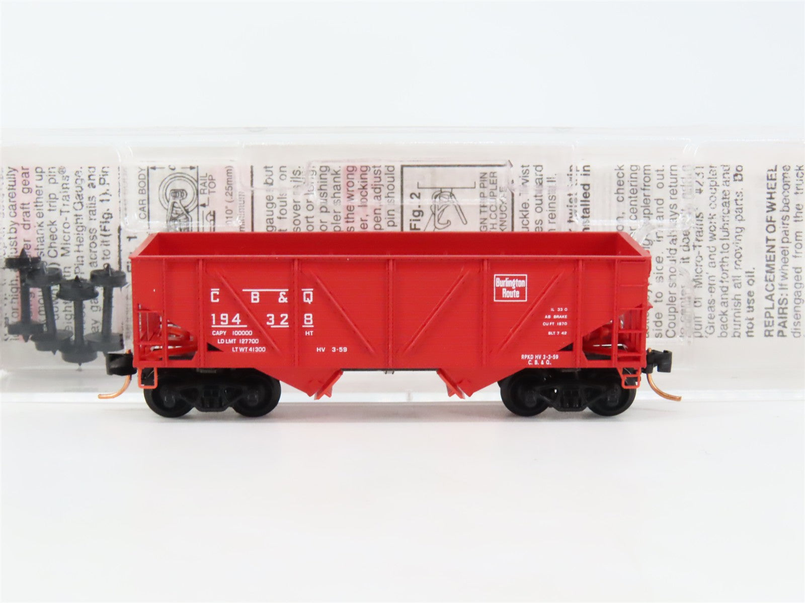N Scale Micro-Trains MTL 57020 Chicago, Burlington & Quincy 33' 2-Bay Hopper RTR