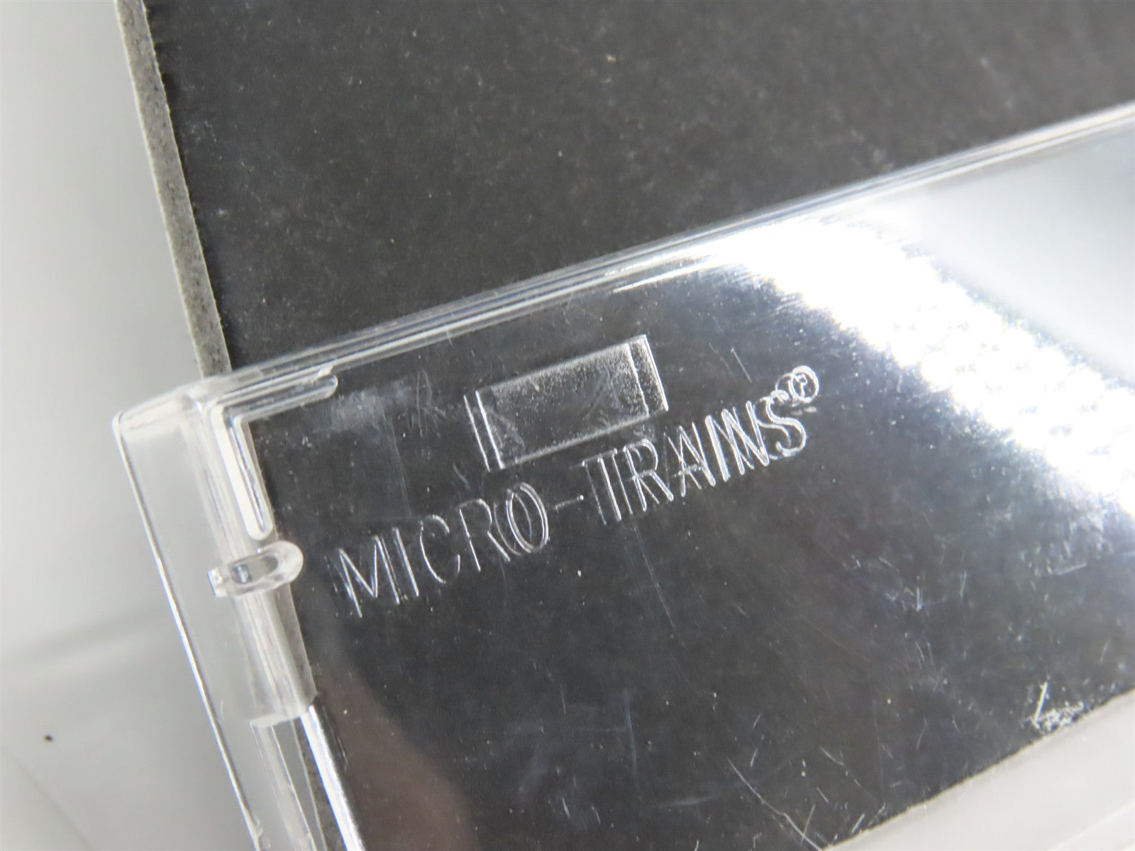 N Scale Micro-Trains MTL 55150 C.P. Canadian Pacific 33' 2-Bay Hopper 354037 RTR