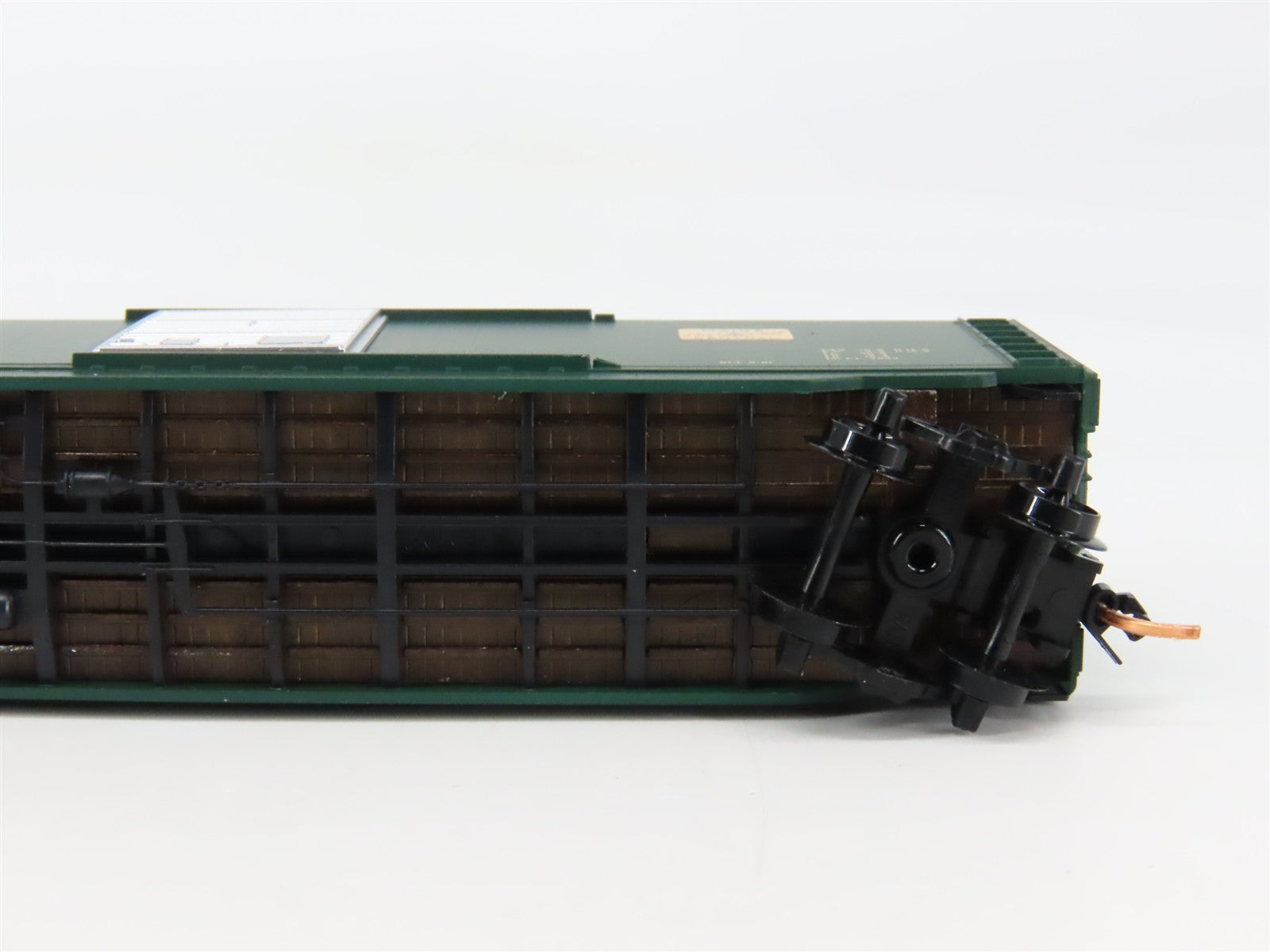 N Scale Micro-Trains MTL 31330 MEC Maine Central 50' Box Car 9507 RTR