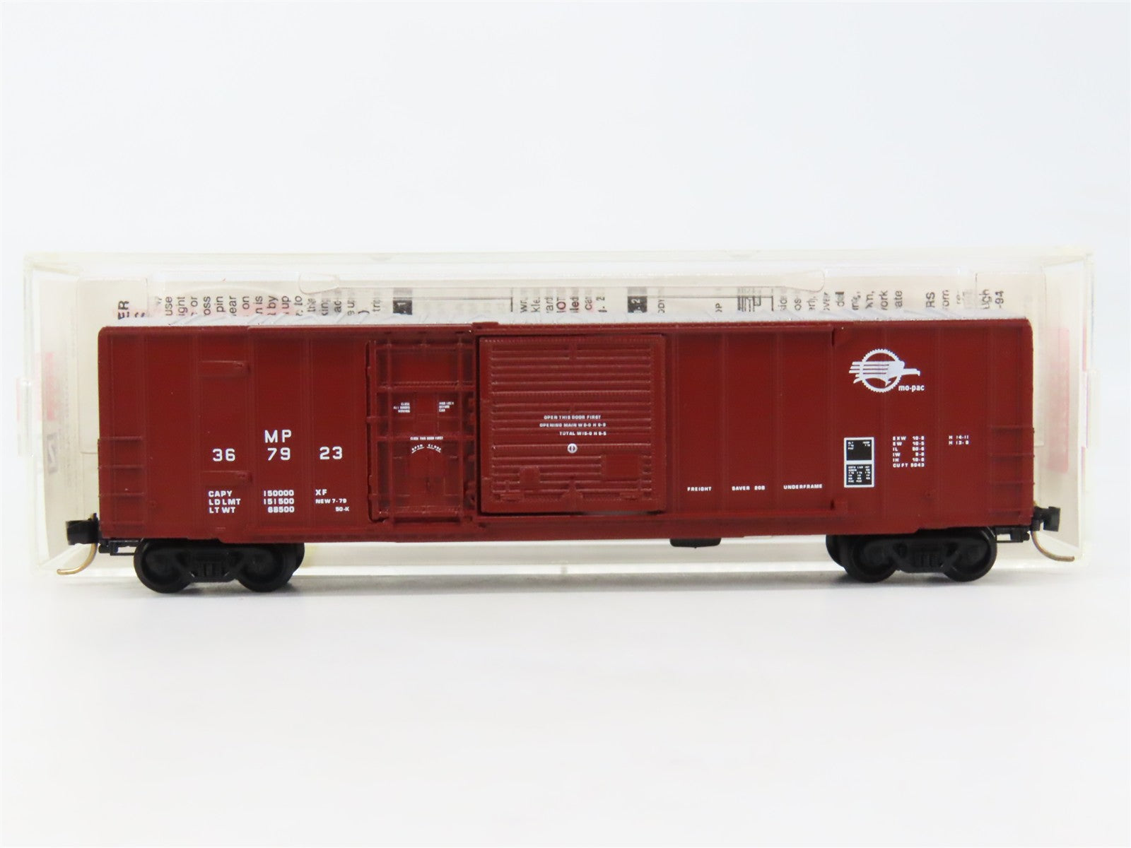 N Scale Micro-Trains MTL 26040 MP Missouri Pacific 50' Box Car 367923 RTR