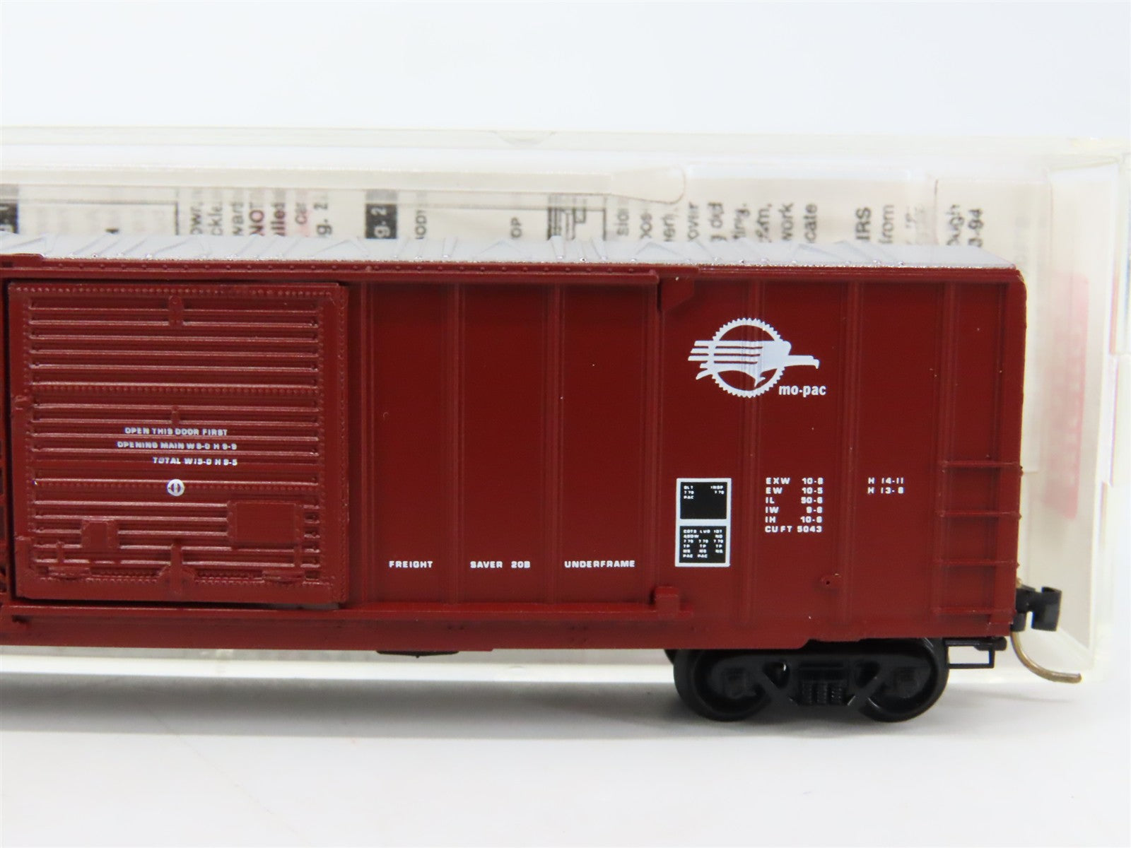 N Scale Micro-Trains MTL 26040 MP Missouri Pacific 50' Box Car 367923 RTR