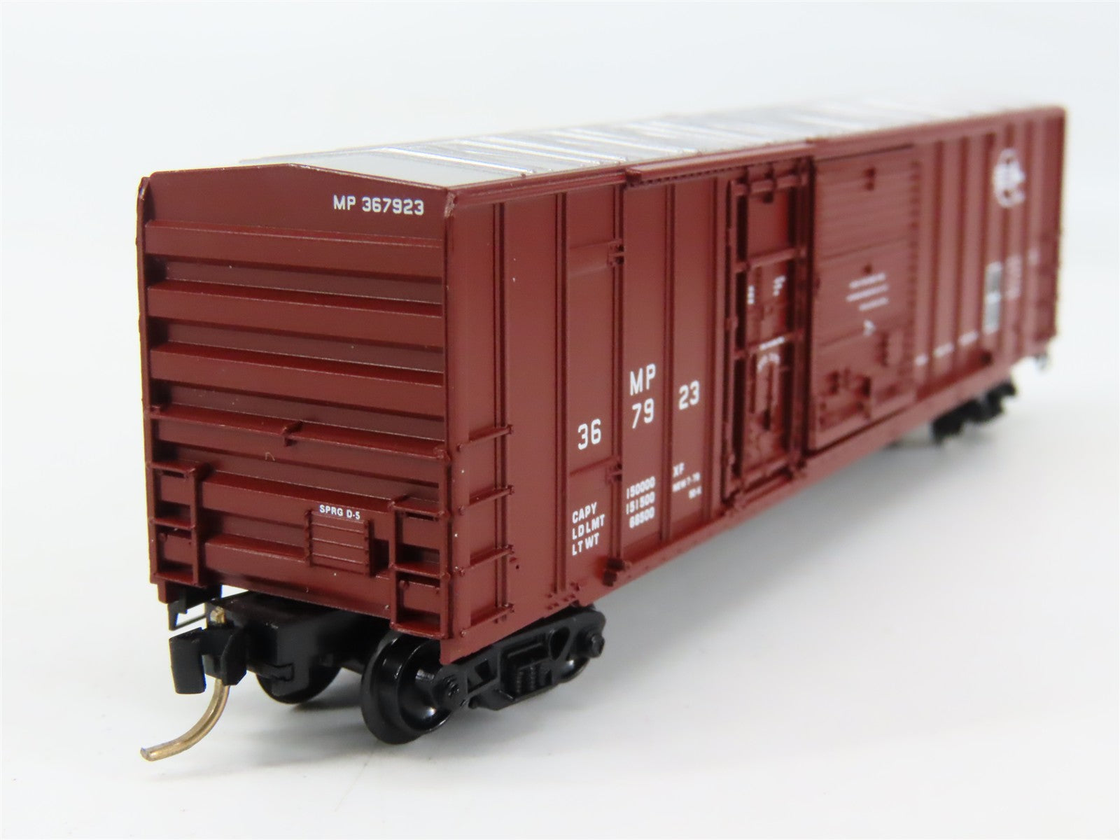 N Scale Micro-Trains MTL 26040 MP Missouri Pacific 50' Box Car 367923 RTR