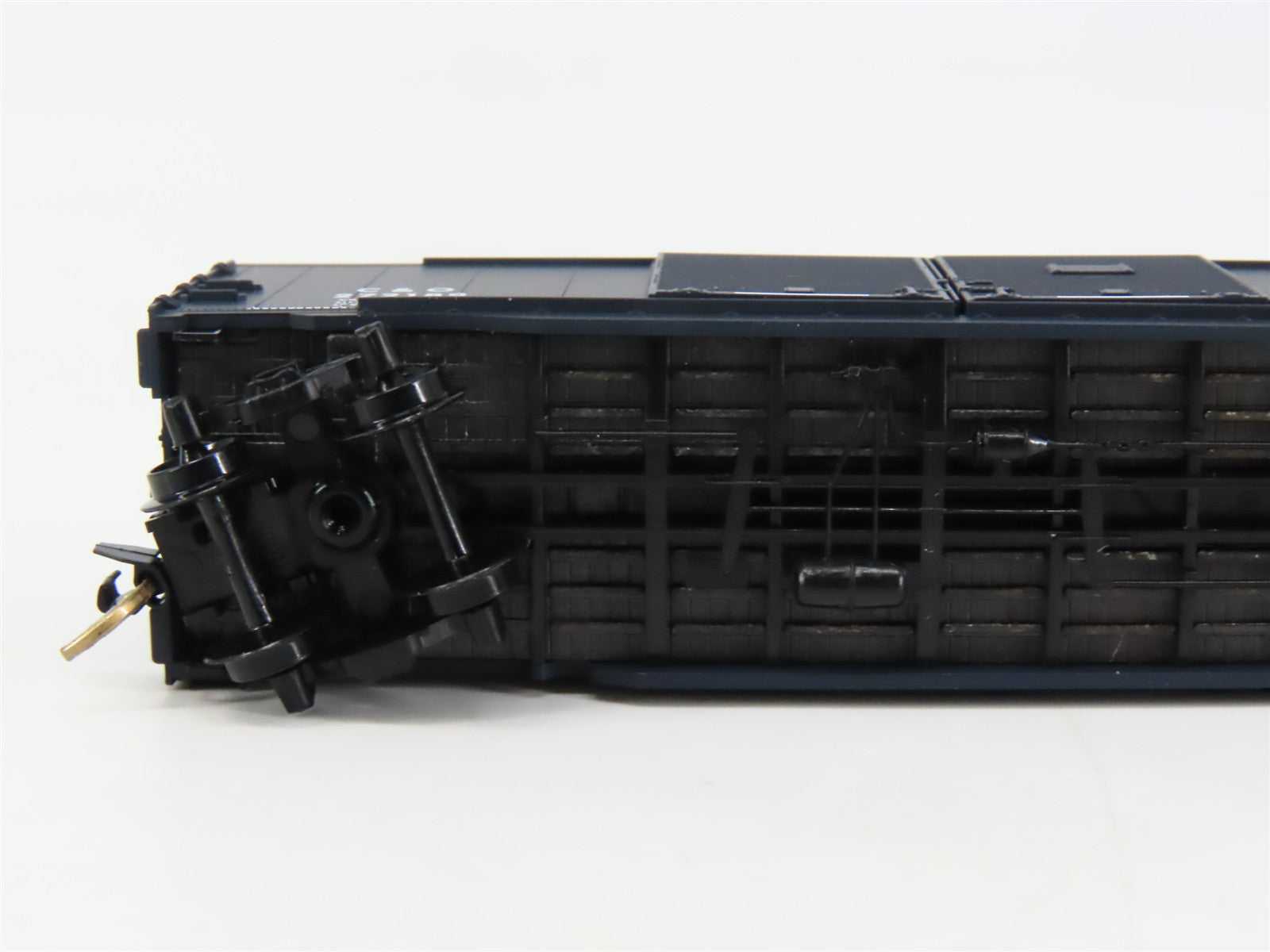 N Scale Micro-Trains MTL 78070 C&O Chesapeake & Ohio 50' Auto Box Car 272189 RTR