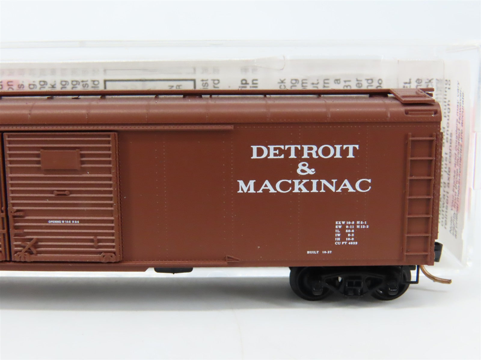N Scale Micro-Trains MTL 79030 D&M Detroit & Mackinac 50' Wagon Top Box Car RTR