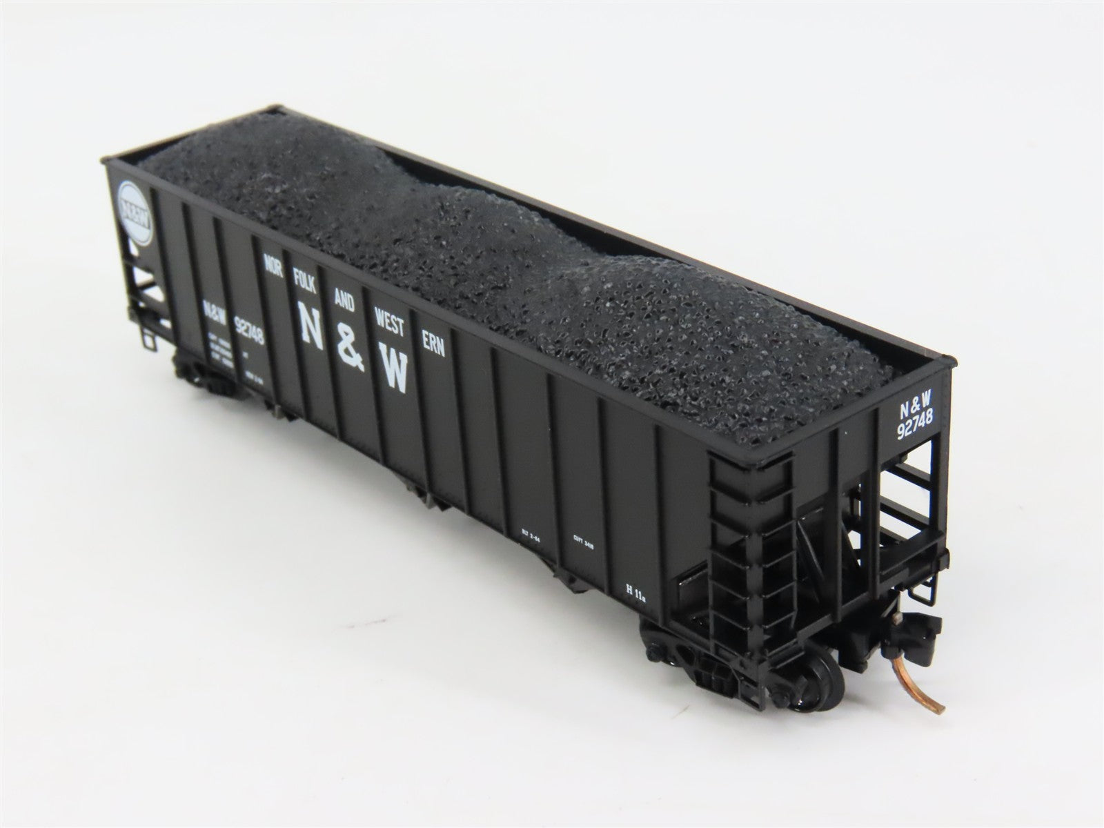 N Scale Micro-Trains MTL 108010 N&W Norfolk & Western 3-Bay Open Hopper RTR