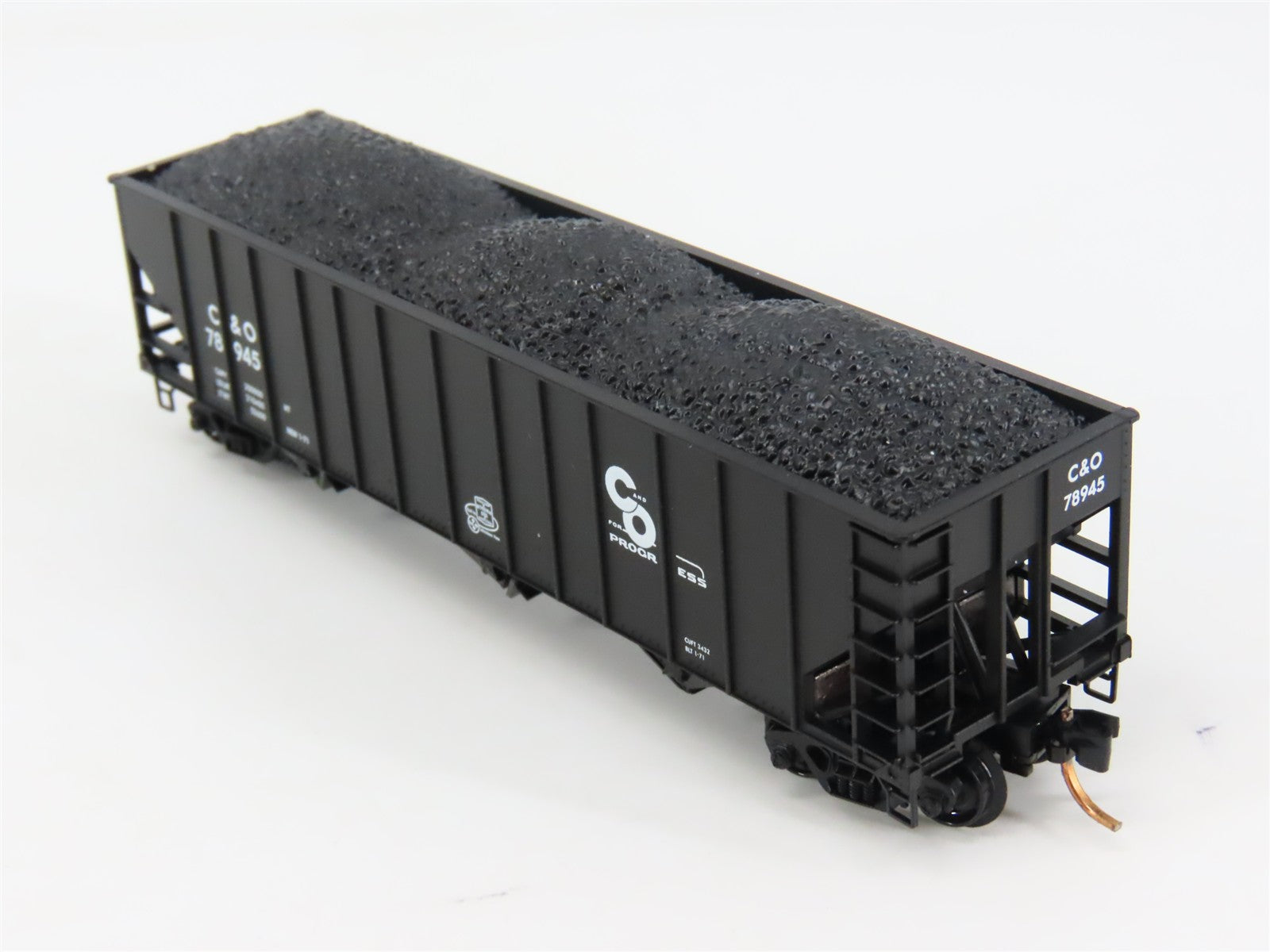 N Scale Micro-Trains MTL 108020 C&O Chesapeake & Ohio 3-Bay Open Hopper RTR