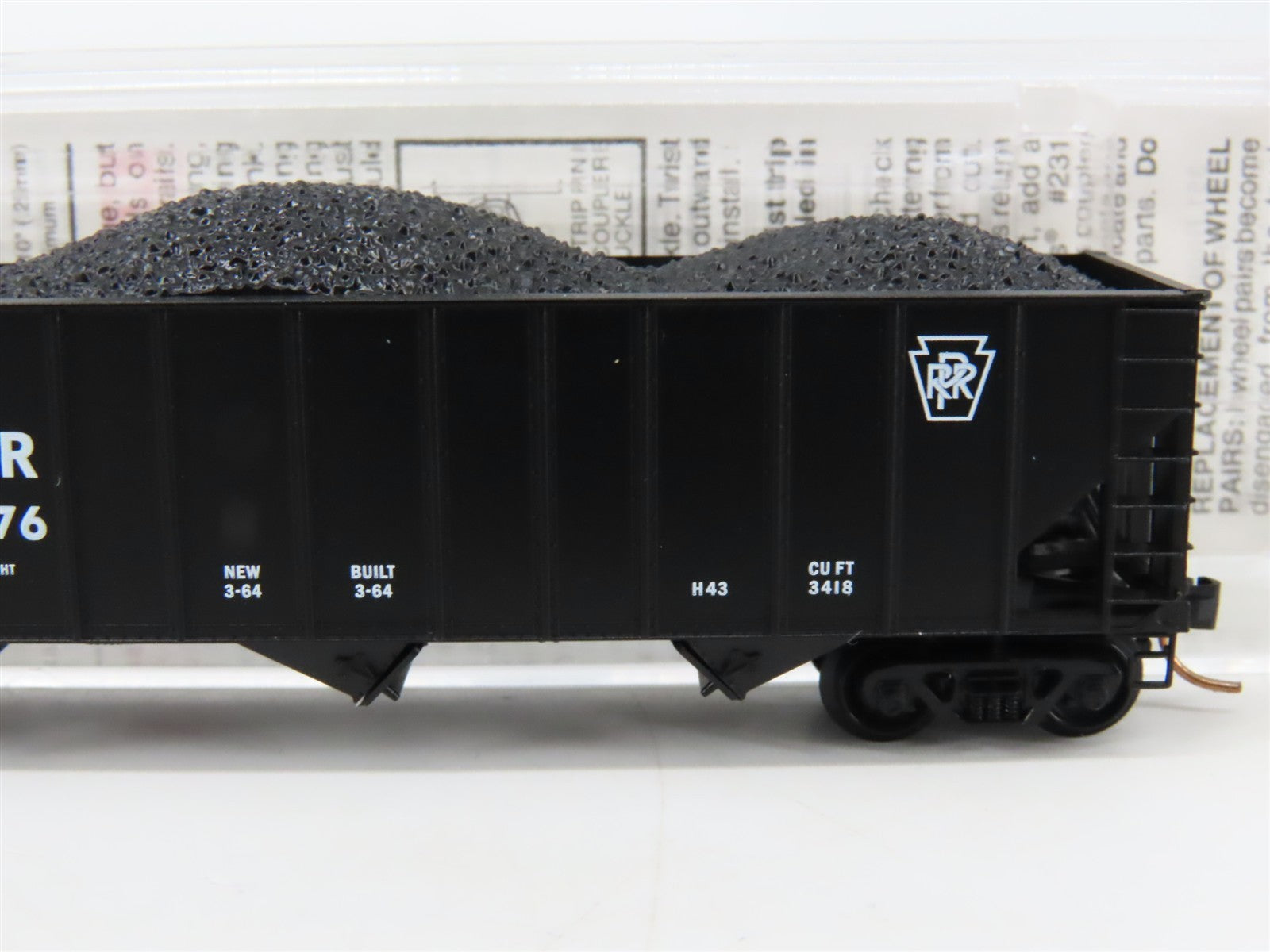 N Scale Micro-Trains MTL PRR Pennsylvania 3-Bay Hopper #180176 w/ Coal Load