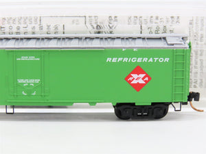N Scale Micro-Trains MTL 52030 REX Santa Fe / REA 52' Express Reefer 4083 RTR