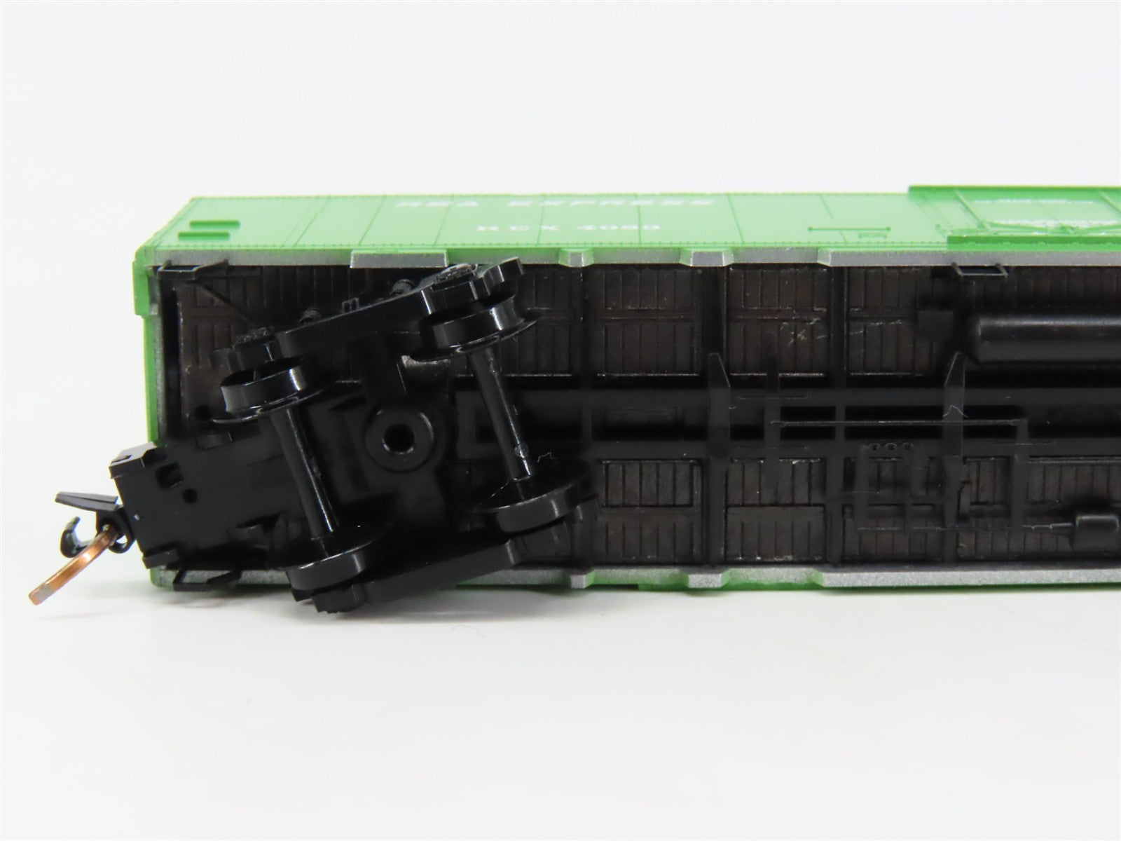 N Scale Micro-Trains MTL 52030 REX Santa Fe / REA 52' Express Reefer 4083 RTR