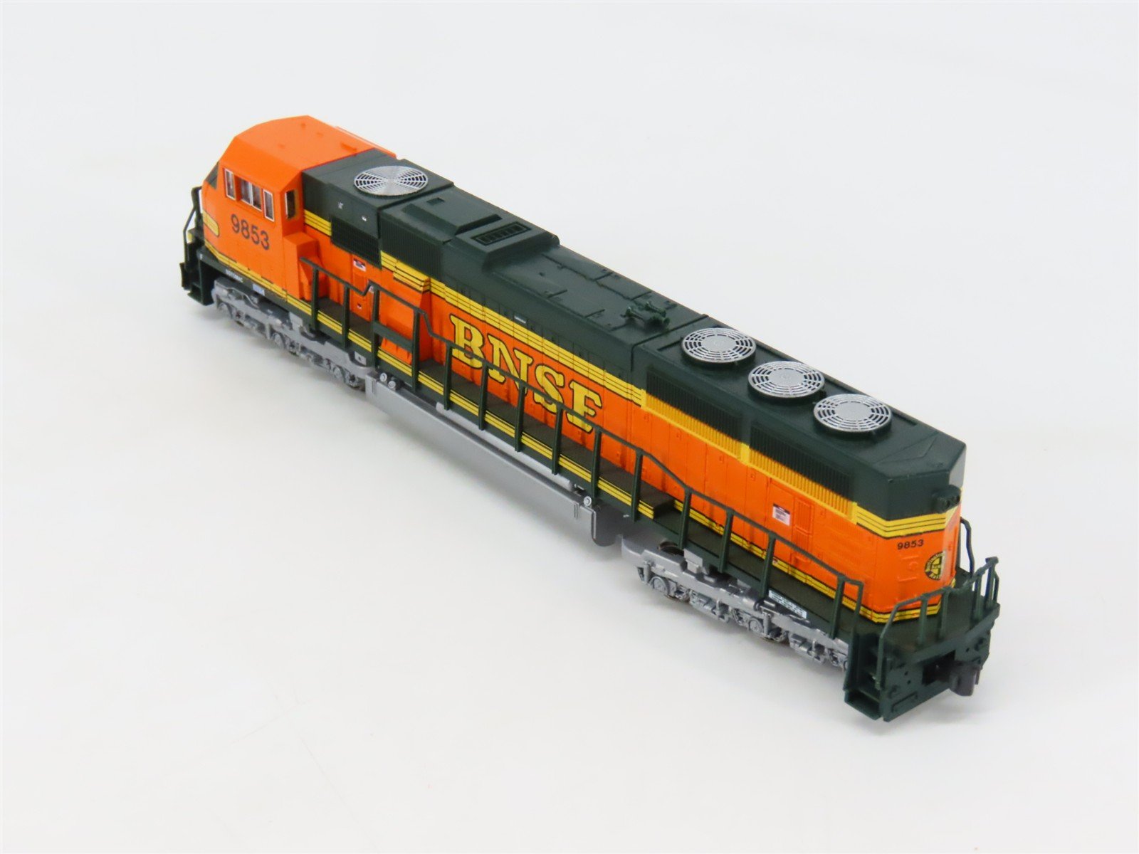 N Scale KATO 176-6304 BNSF Railway EMD SD70MAC Diesel #9853 DC