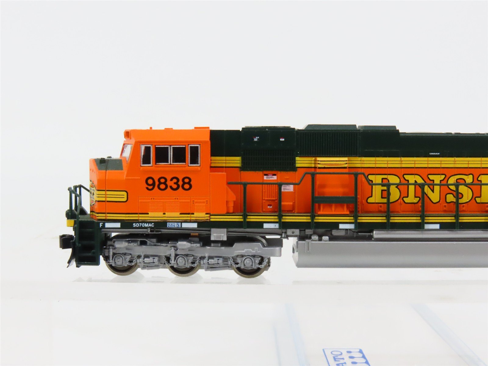 N Scale KATO 176-6303 BNSF Railway EMD SD70MAC Diesel #9838 DCC Ready