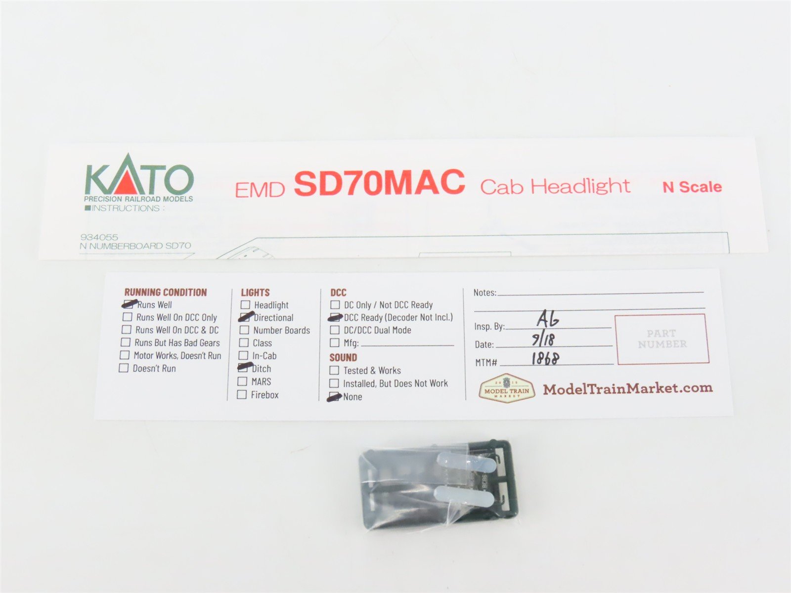 N Scale KATO 176-6303 BNSF Railway EMD SD70MAC Diesel #9838 DCC Ready