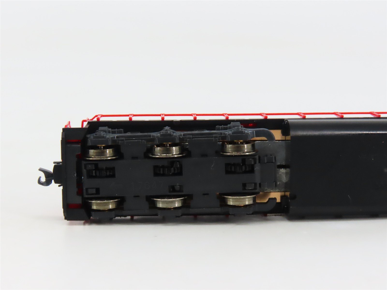 N Scale KATO 176-4905 CP Canadian Pacific EMD SD40-2 Diesel #5864 DC