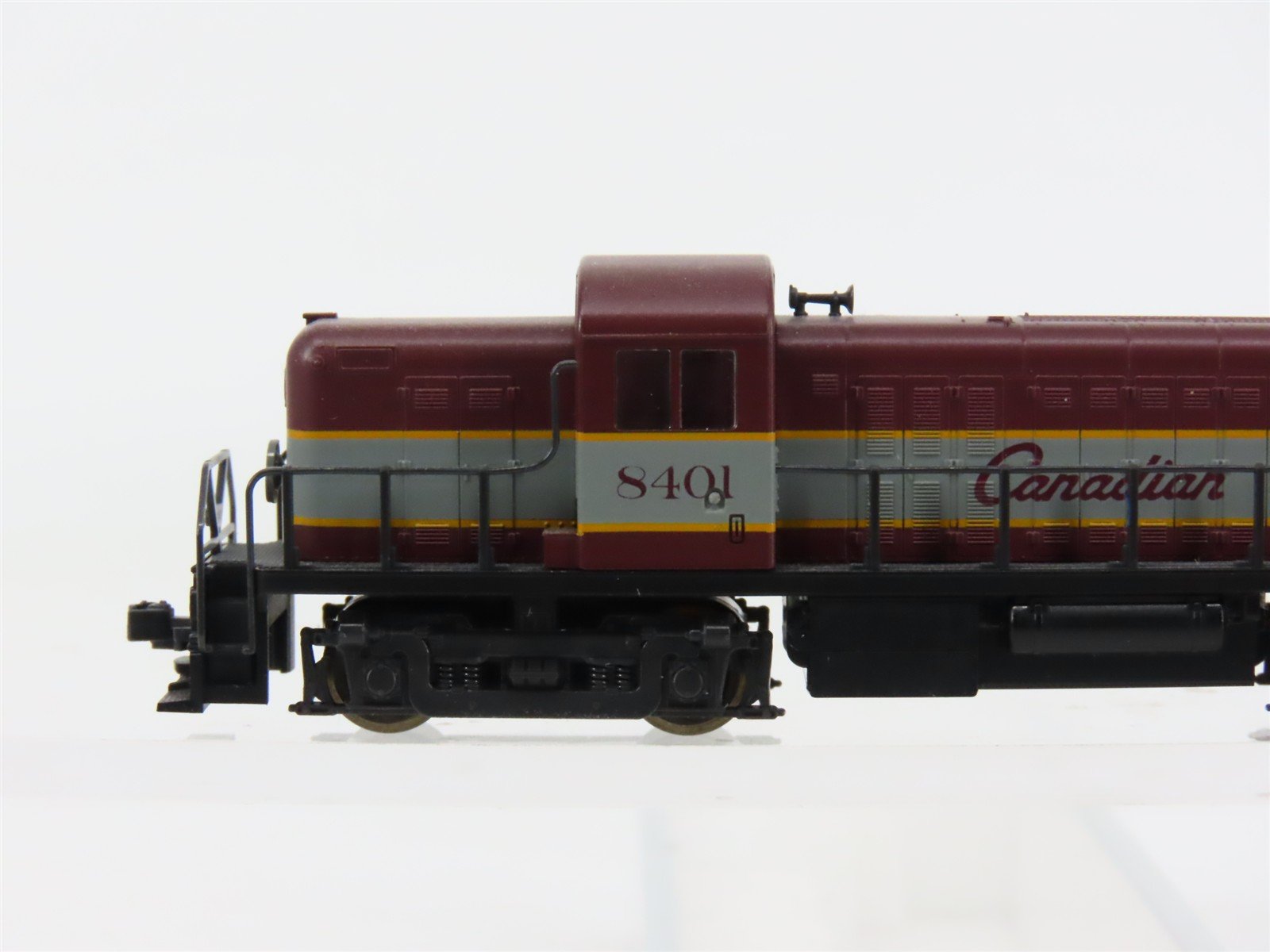 N Scale KATO 176-4601 CP Canadian Pacific Alco RS-2 Diesel #8401 DC