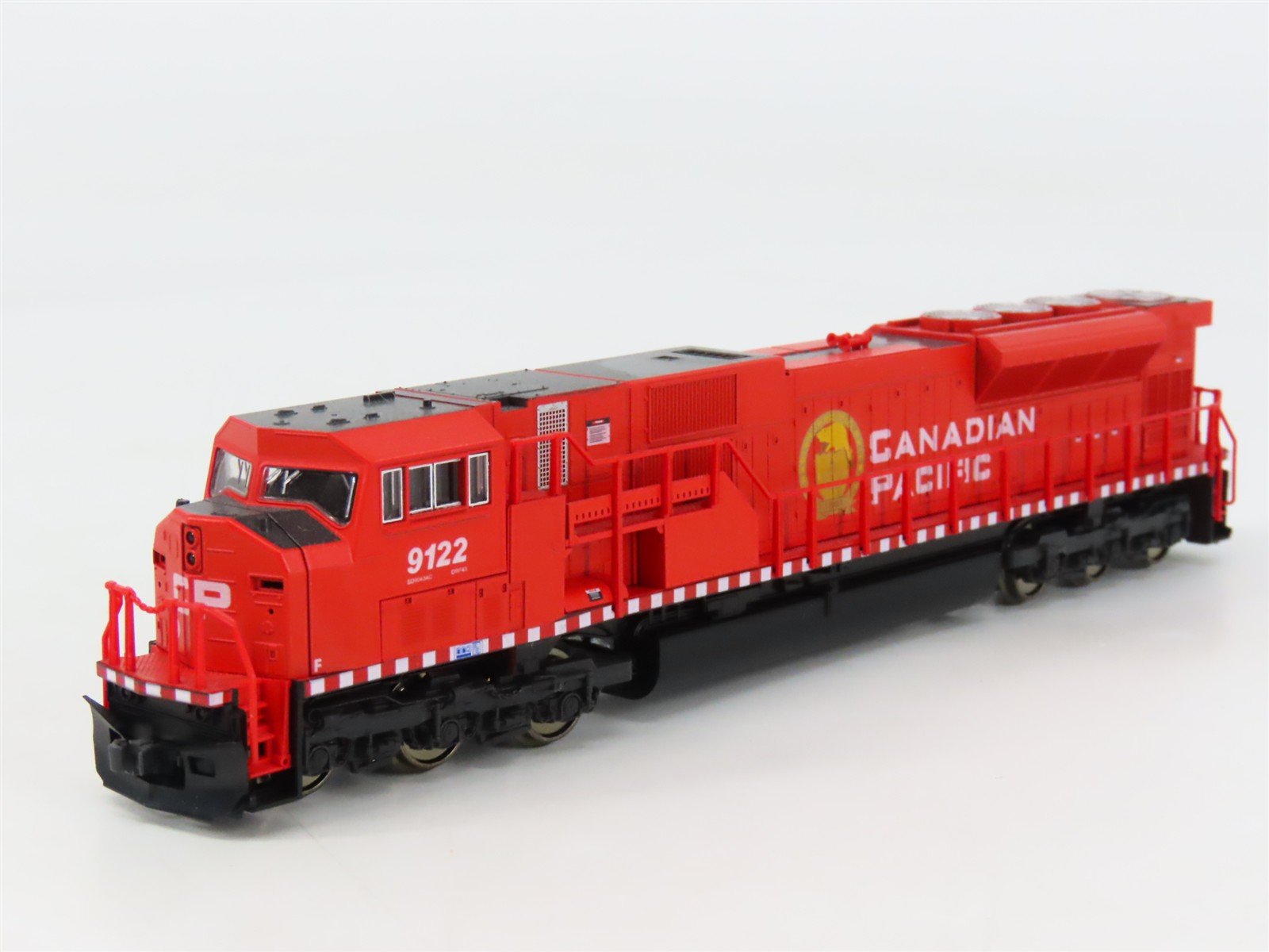 N Scale KATO 176-5603 CP Canadian Pacific EMD SD90/43MAC Diesel #9122 DCC Ready