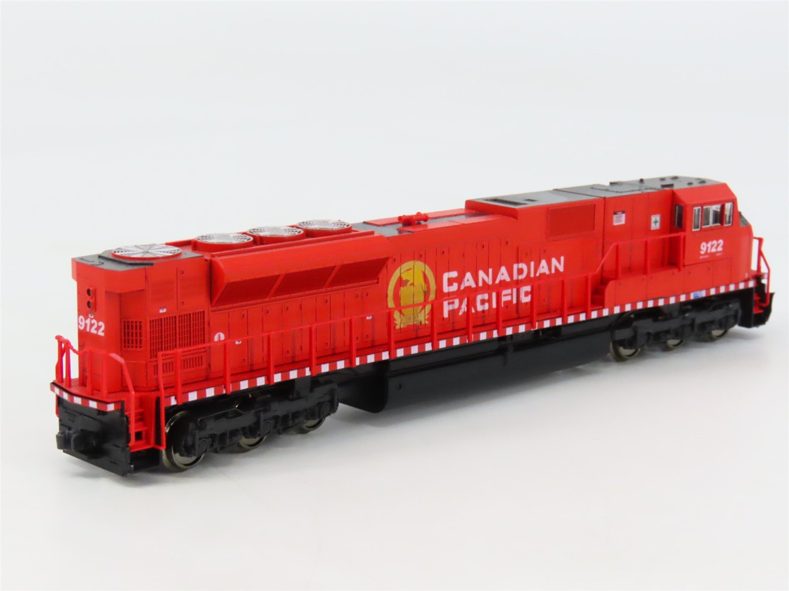 N Scale KATO 176-5603 CP Canadian Pacific EMD SD90/43MAC Diesel #9122 DCC Ready