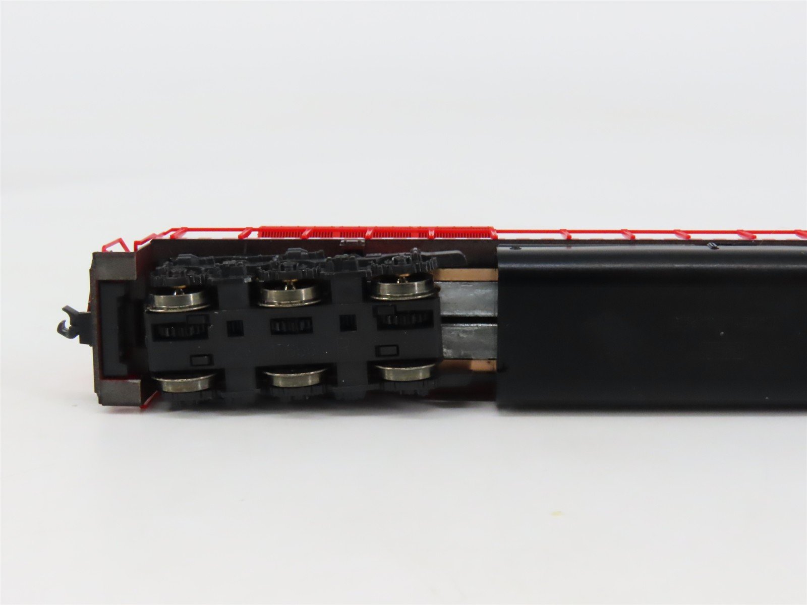 N Scale KATO 176-5603 CP Canadian Pacific EMD SD90/43MAC Diesel #9122 DCC Ready