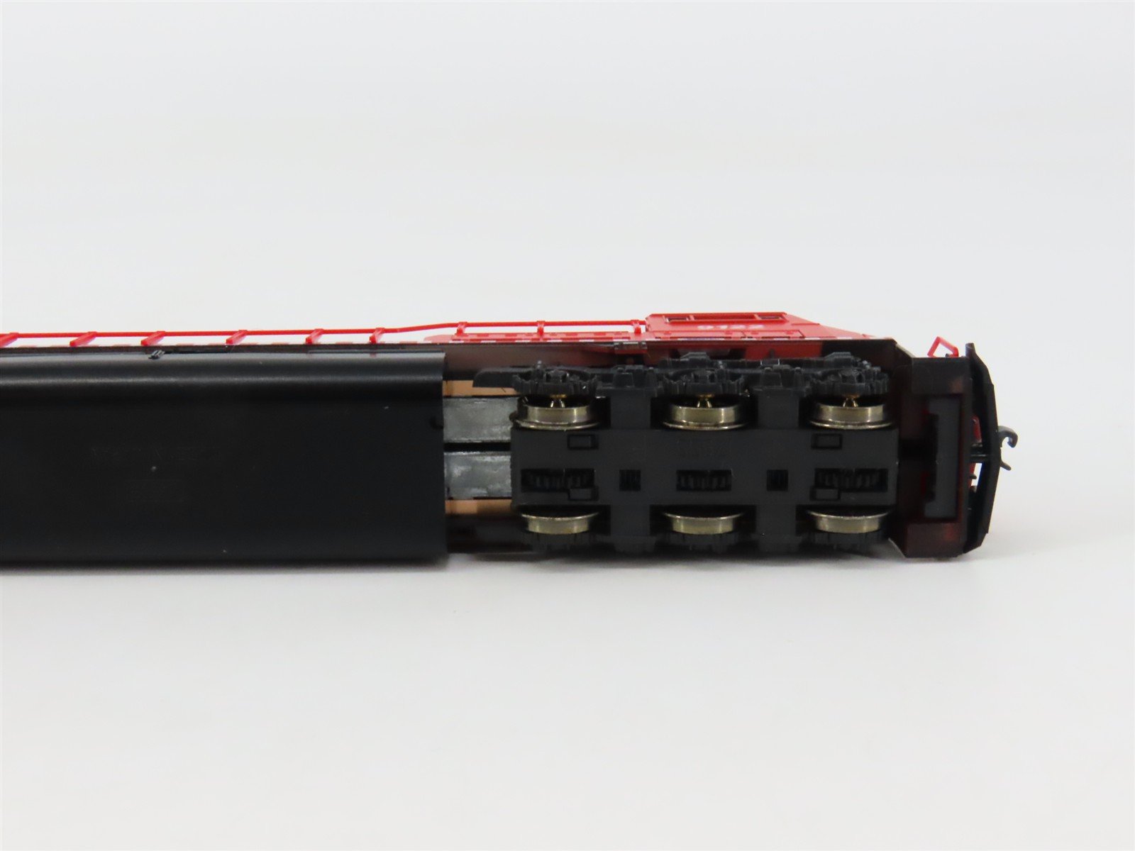 N Scale KATO 176-5603 CP Canadian Pacific EMD SD90/43MAC Diesel #9122 DCC Ready